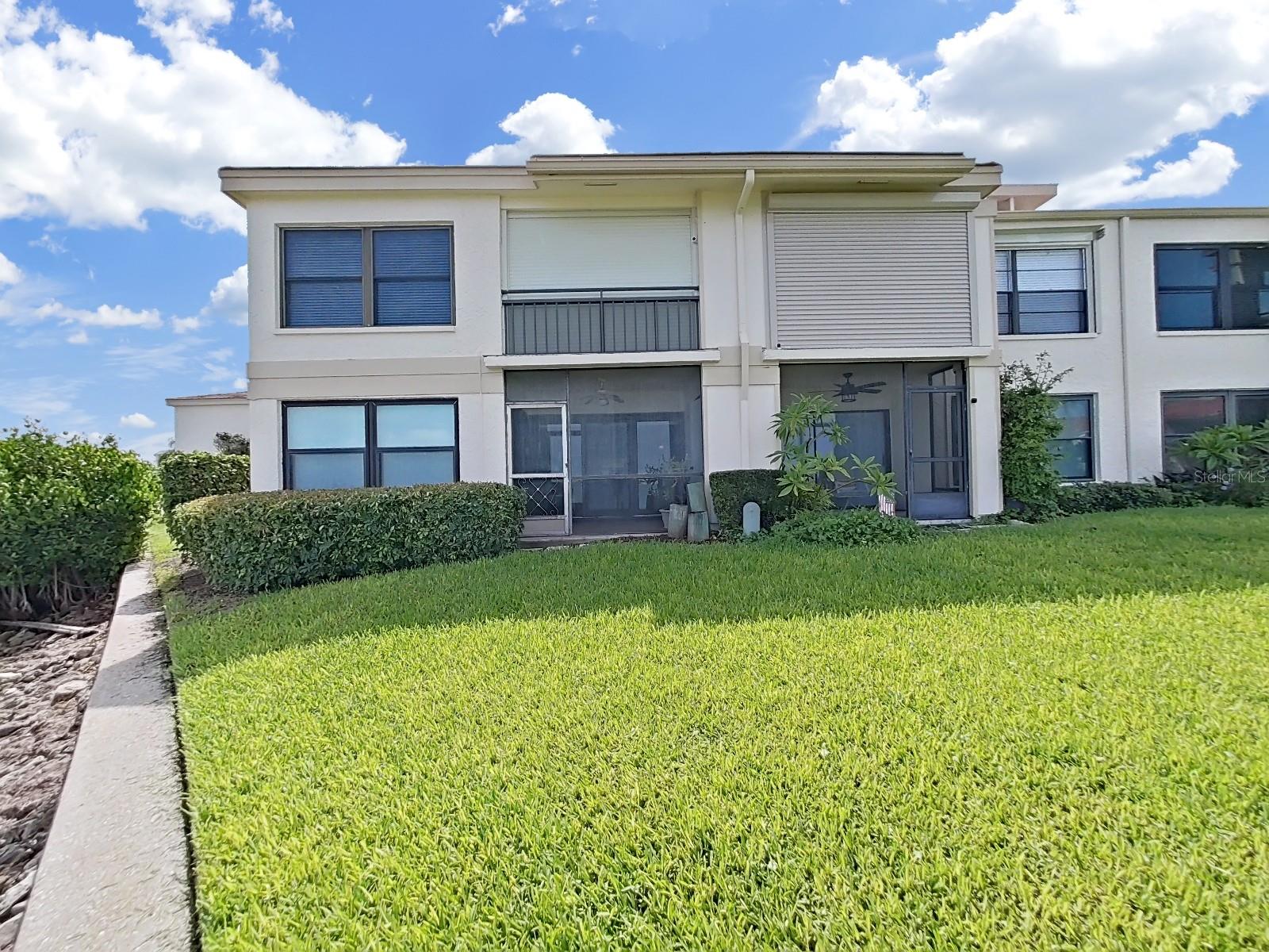 Image 19 of 32 For 6177 Sun Boulevard 108