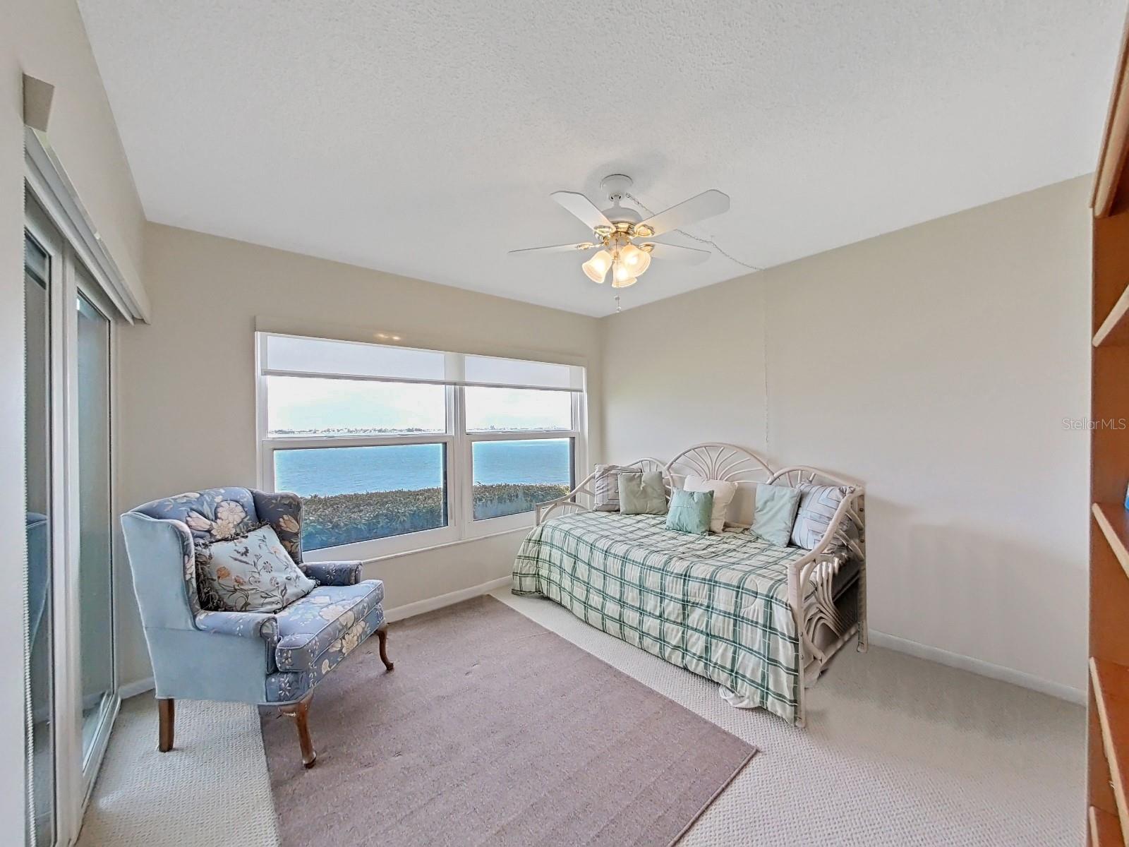 Image 5 of 32 For 6177 Sun Boulevard 108