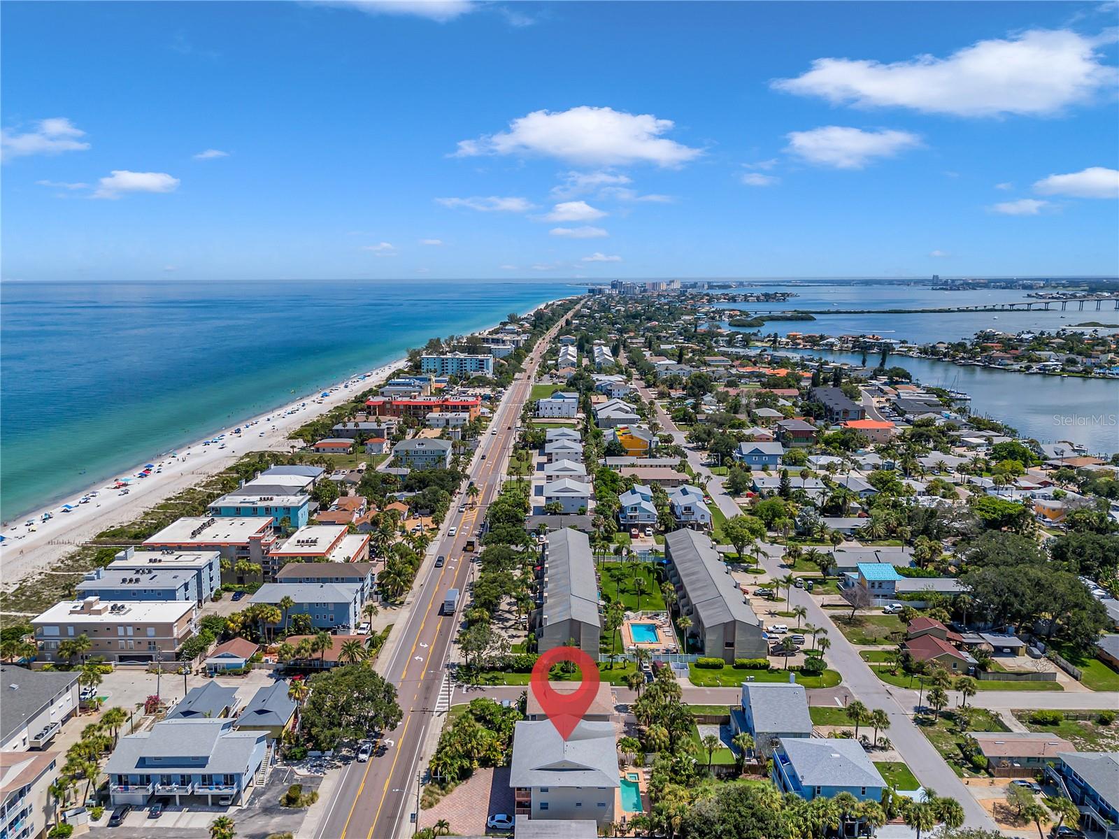 Listing photo id 89 for 1809 Gulf Boulevard