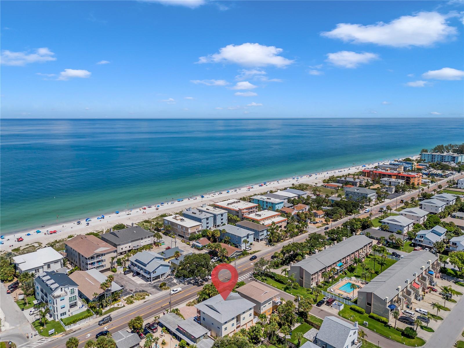 Listing photo id 90 for 1809 Gulf Boulevard