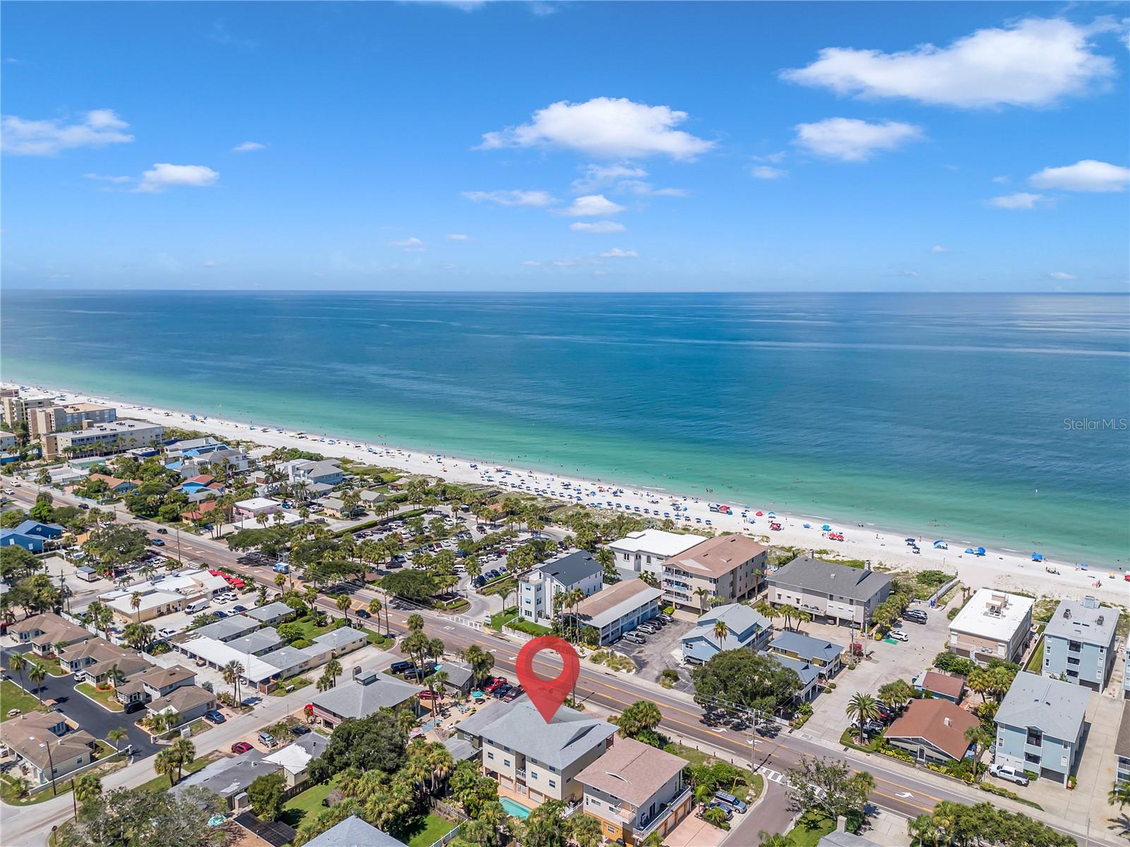 Listing photo id 91 for 1809 Gulf Boulevard