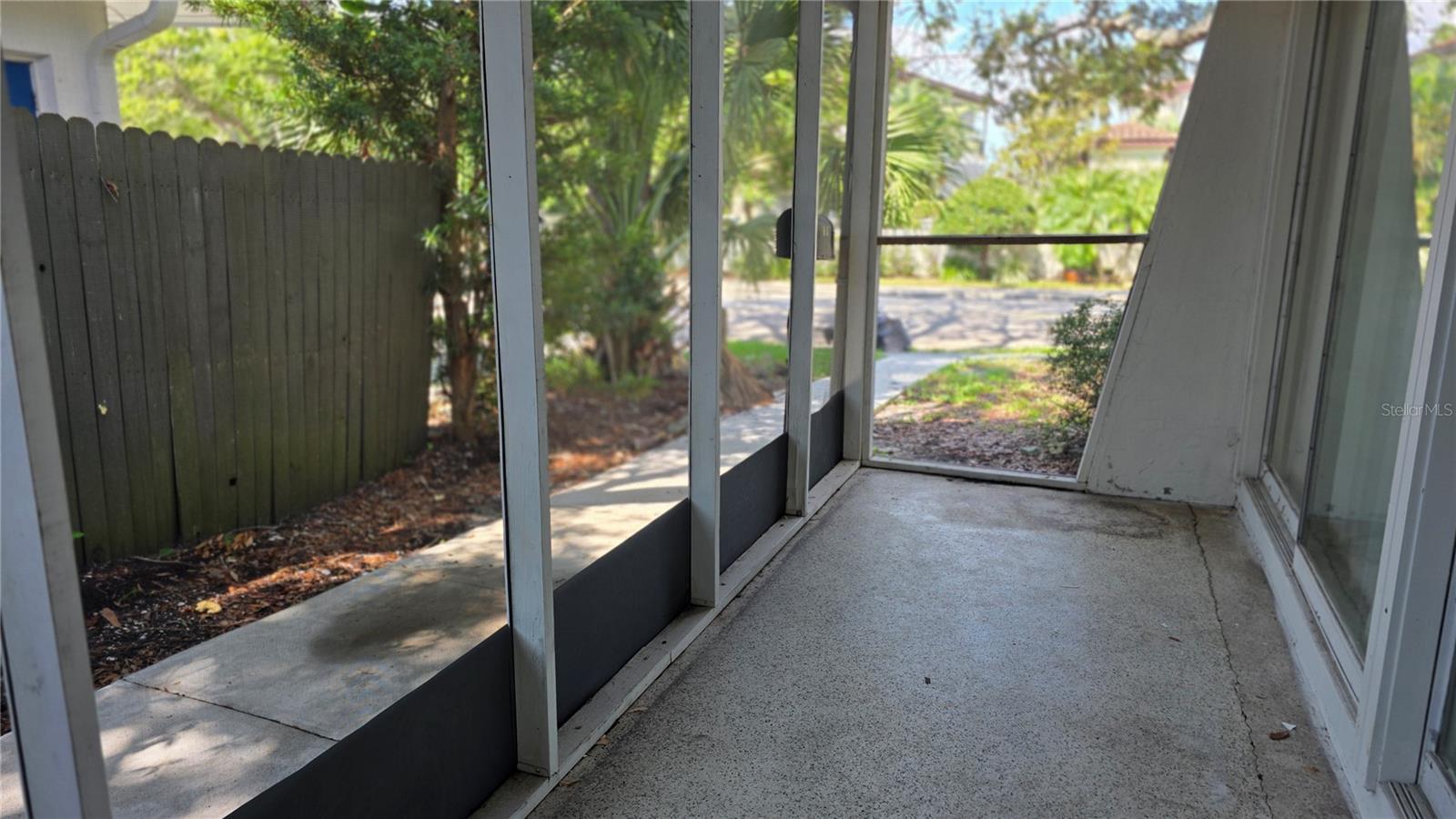 Image 17 of 31 For 535 Monterey Boulevard Ne
