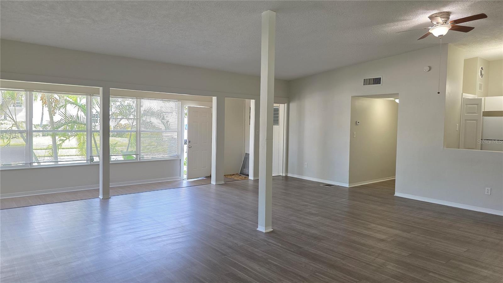 Image 23 of 31 For 535 Monterey Boulevard Ne