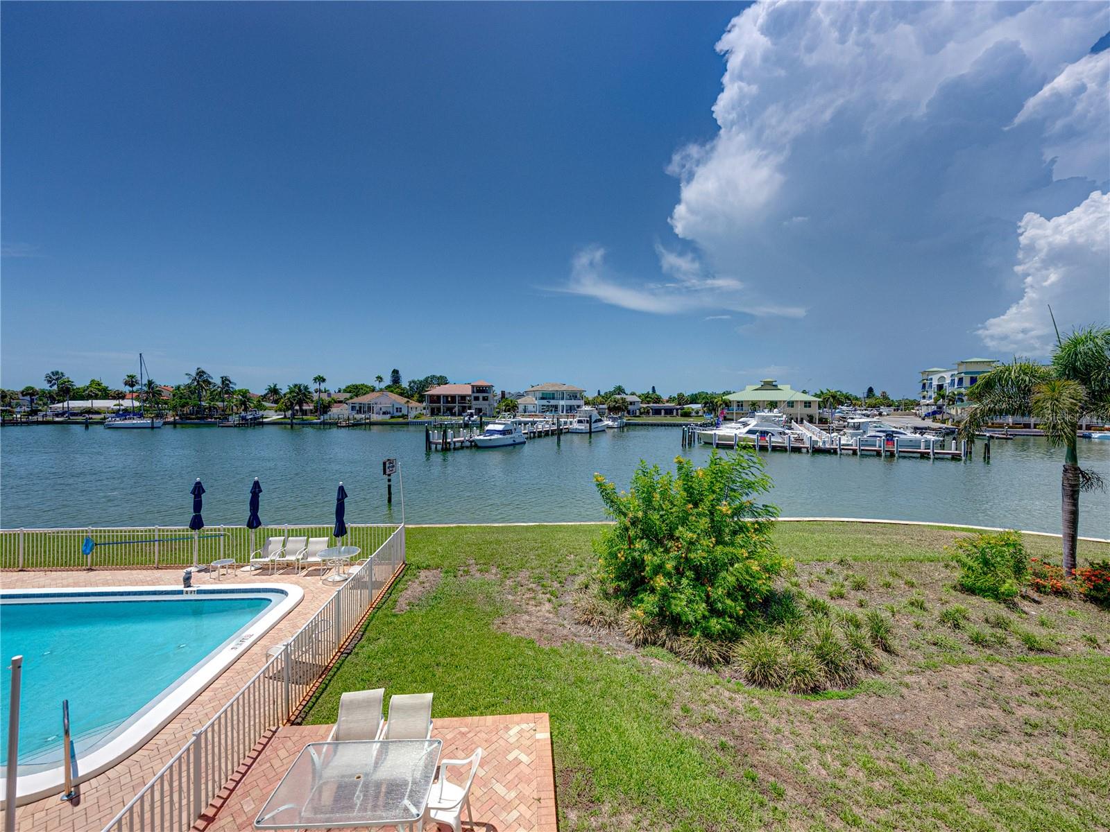 Image 39 of 73 For 340 Pinellas Bayway S 205