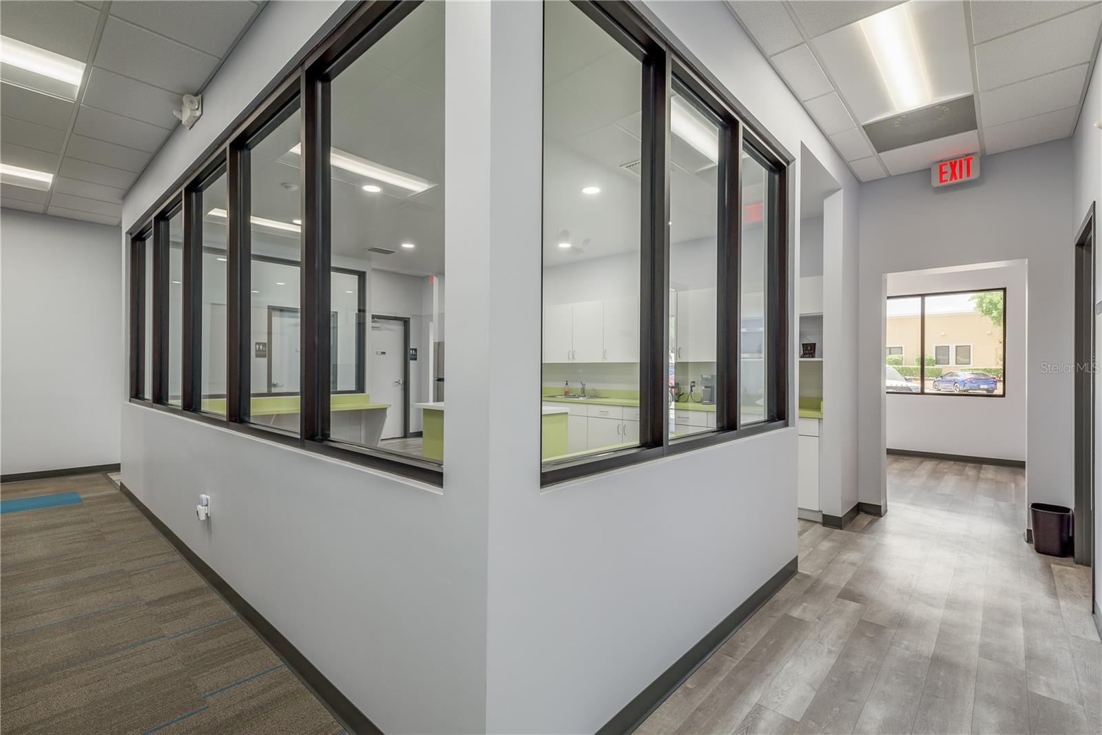 Image 16 of 28 For 4690 Exploration Avenue 4700