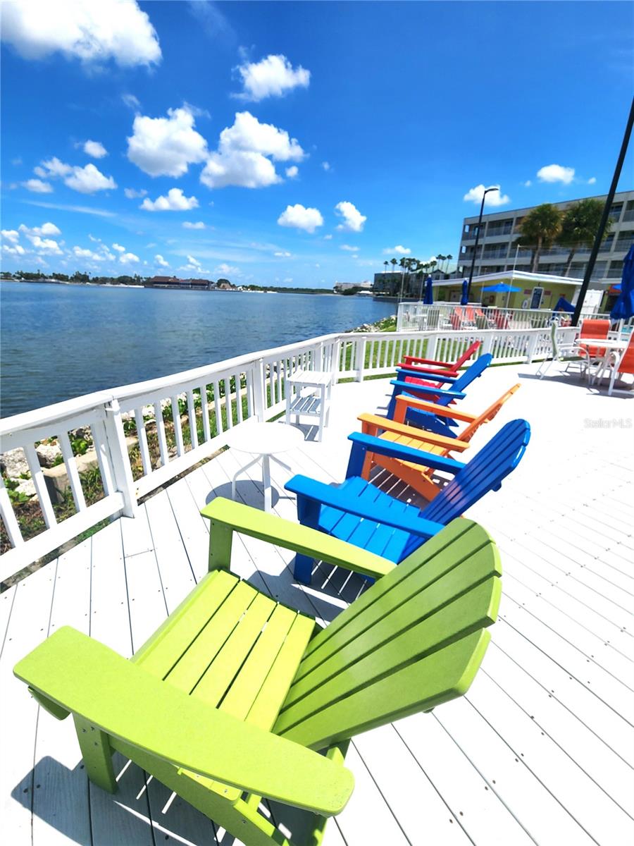 Listing photo id 17 for 2506 Rocky Point Drive 356