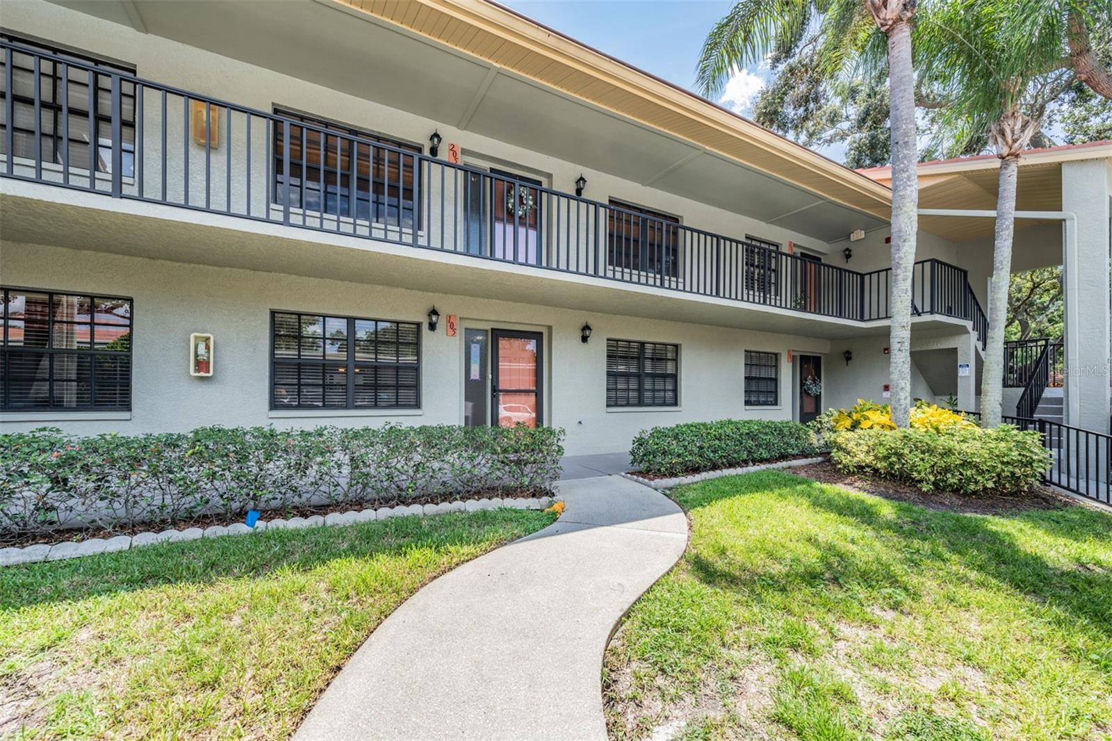 Details for 2020 Lakeview Drive 105, CLEARWATER, FL 33763