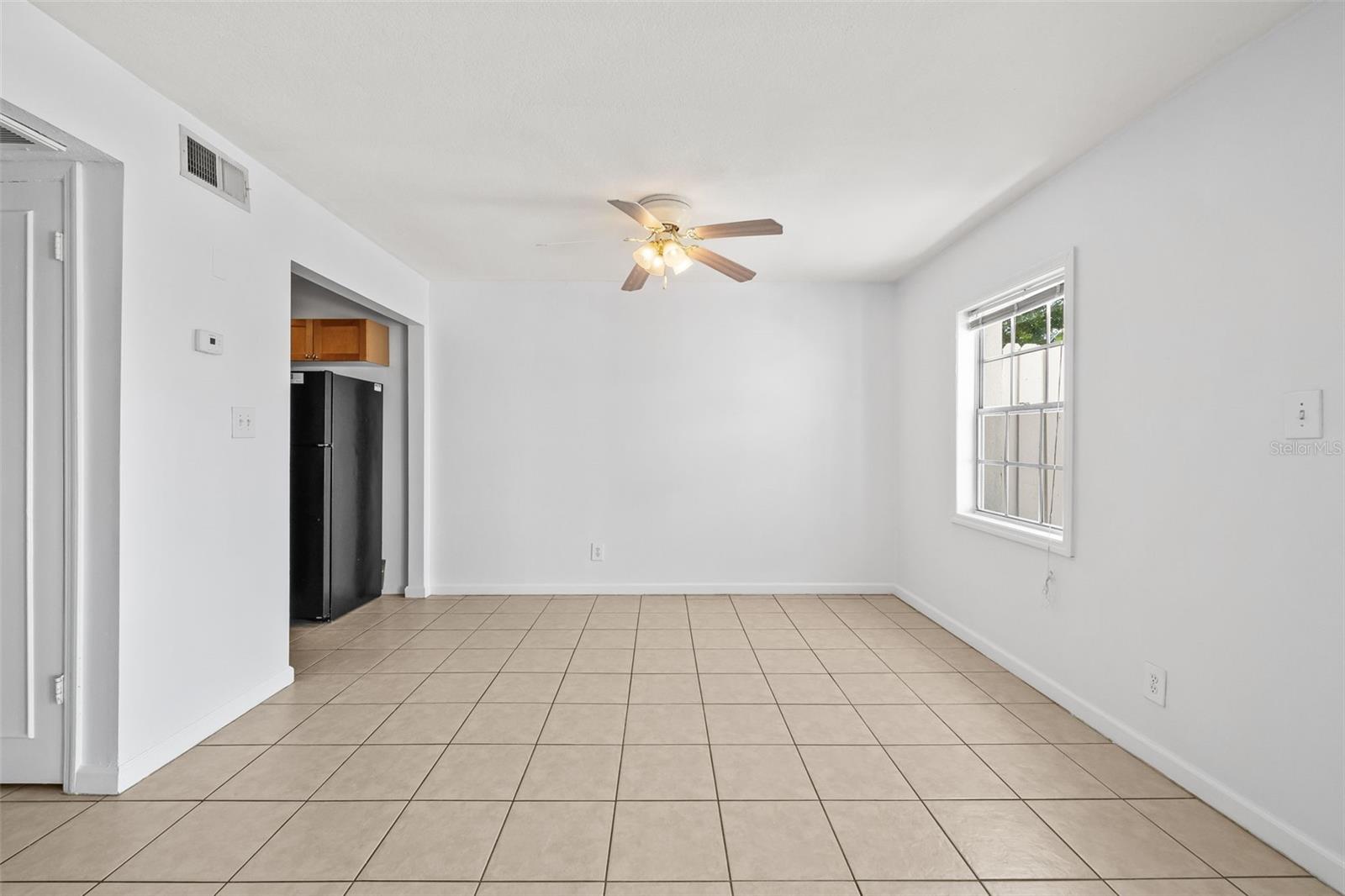 Image 11 of 42 For 190 Pompano Drive Se A