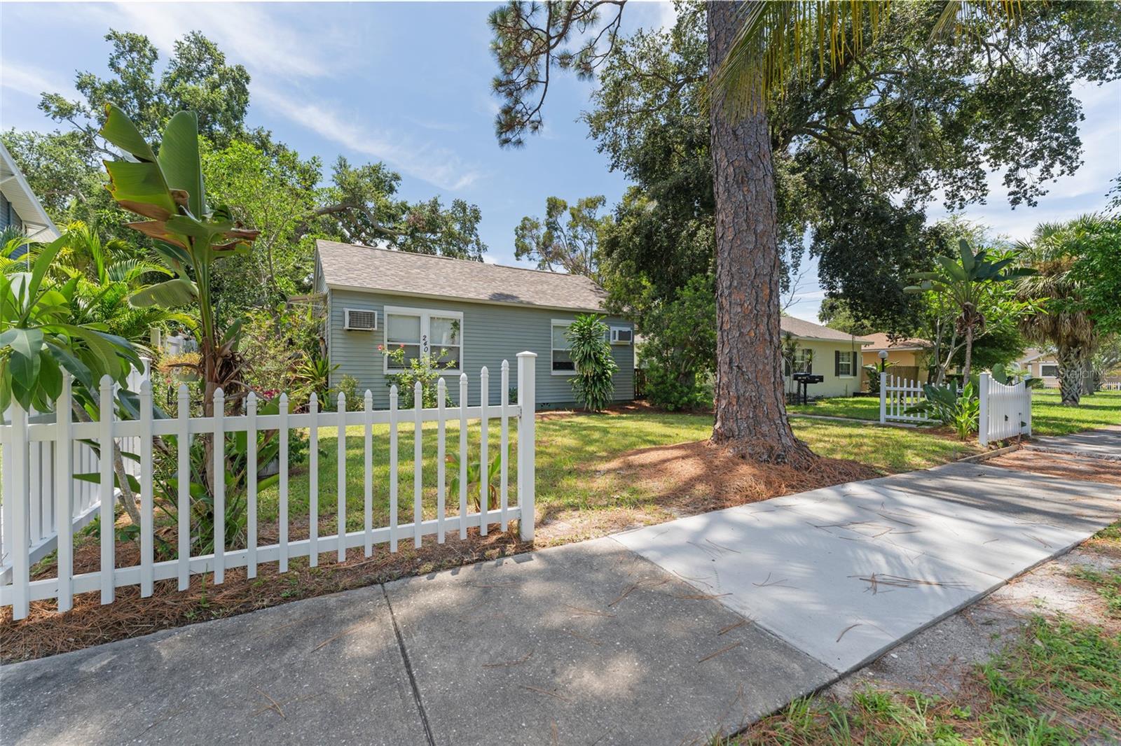 Details for 240 20th Avenue S, Saint Petersburg, FL 33705