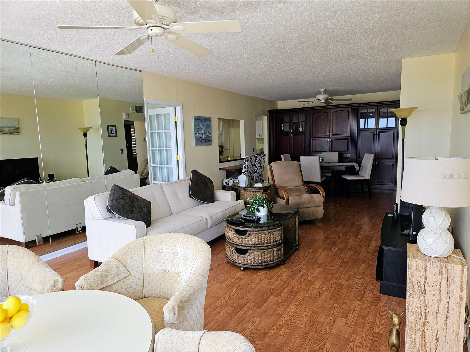 Image 11 of 51 For 3820 Gulf Boulevard 1107