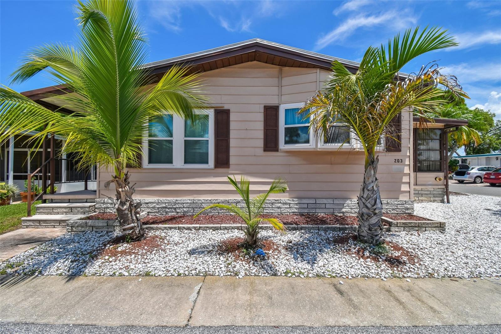 Details for 203 Dolphin Drive N, OLDSMAR, FL 34677