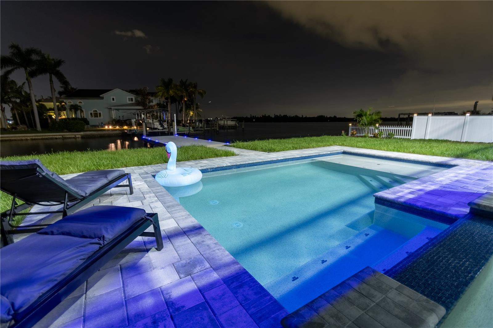 Image 68 of 77 For 2121 Bayou Grande Boulevard Ne