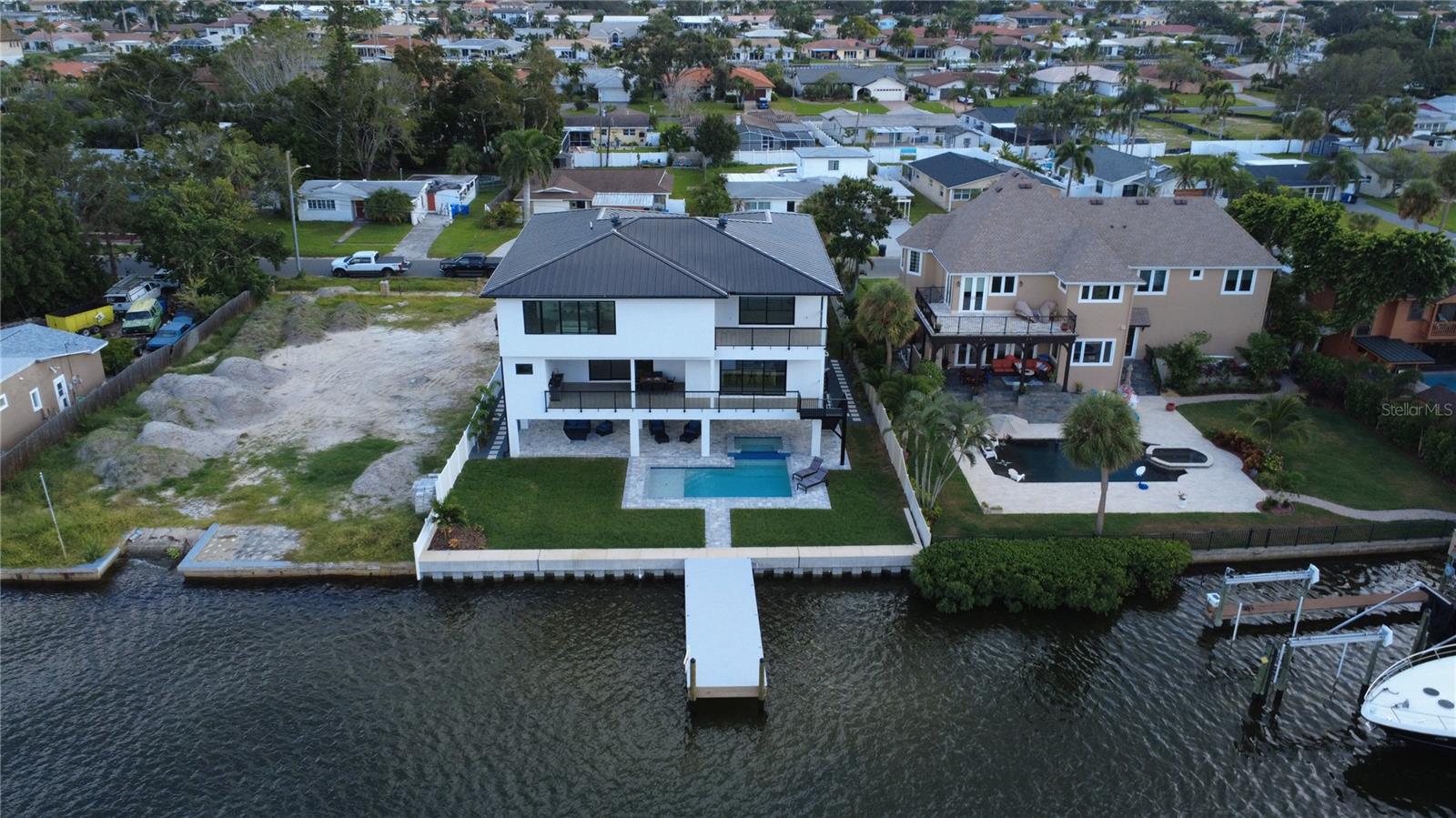 Image 79 of 82 For 2121 Bayou Grande Boulevard Ne