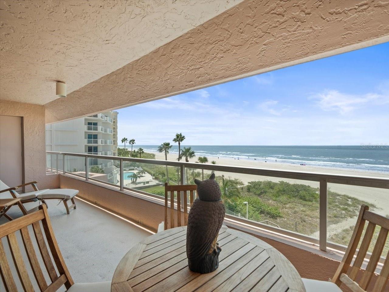 Listing photo id 3 for 1340 Gulf Boulevard 4d