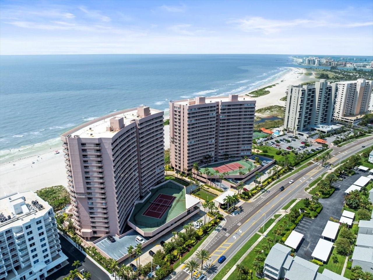 Listing photo id 72 for 1340 Gulf Boulevard 4d