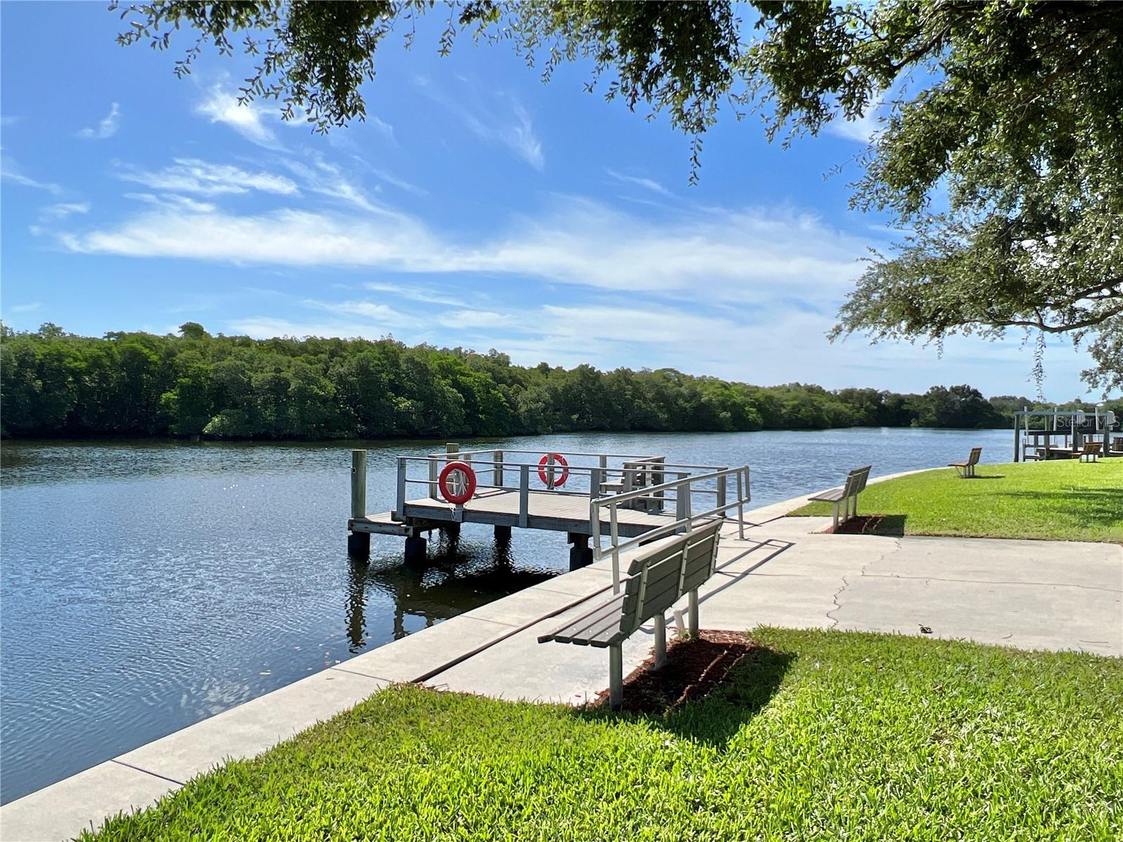 Listing photo id 32 for 6904 Americana Drive Ne 171