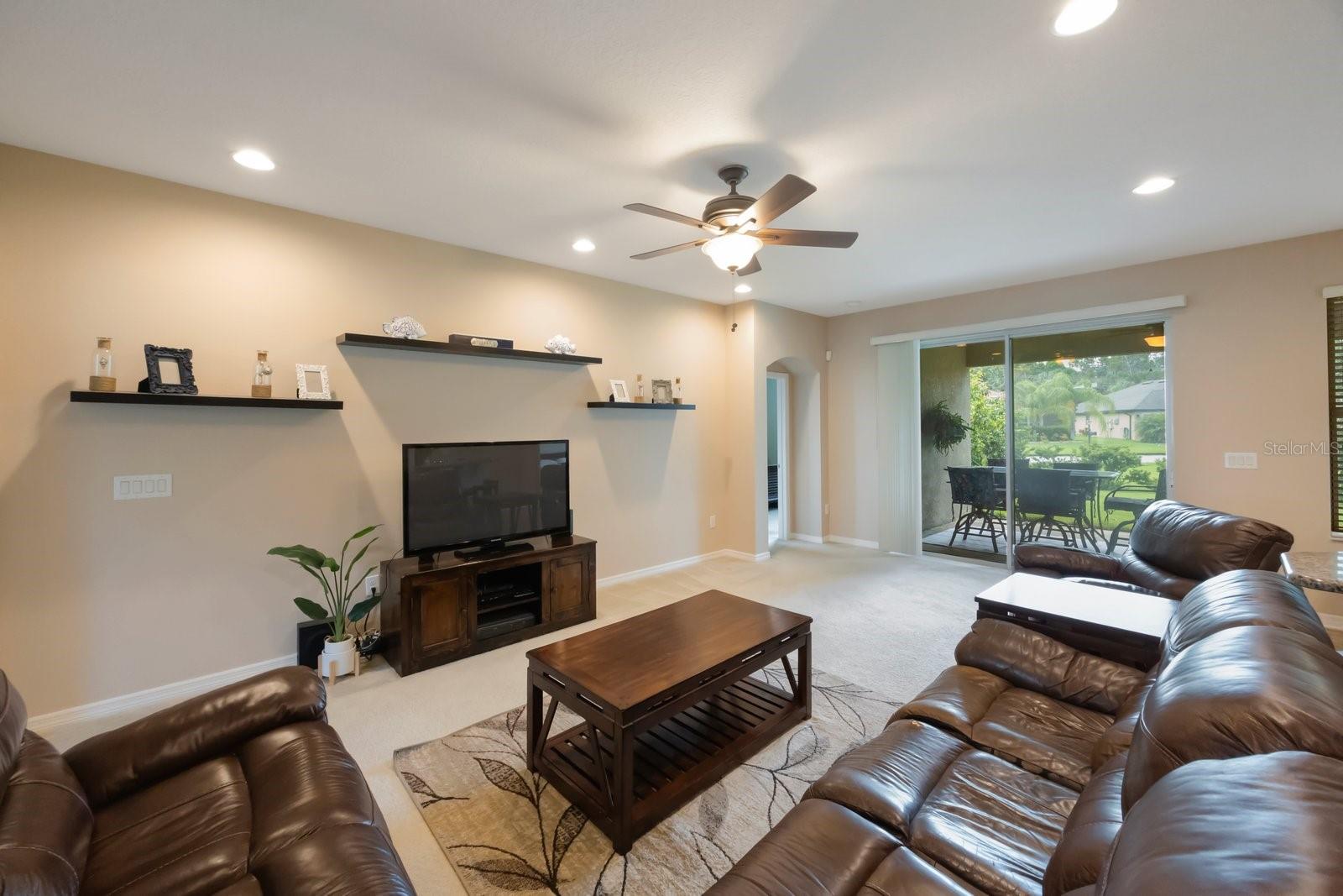 Image 14 of 53 For 4921 89th Lane E