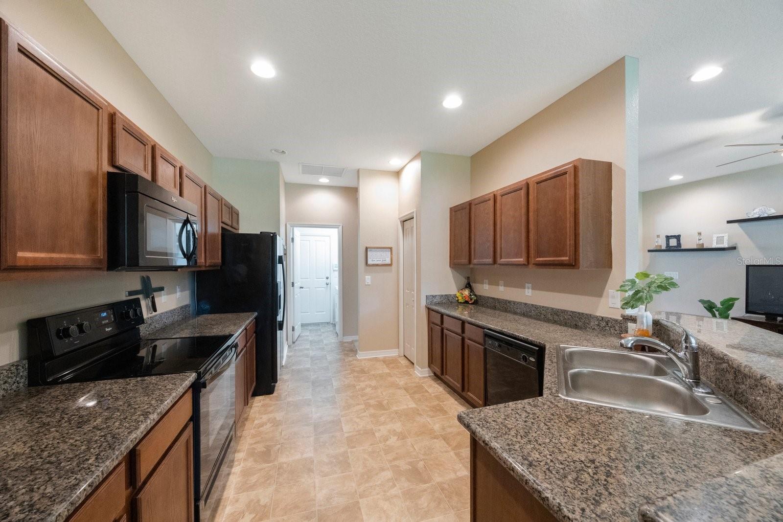 Image 21 of 53 For 4921 89th Lane E