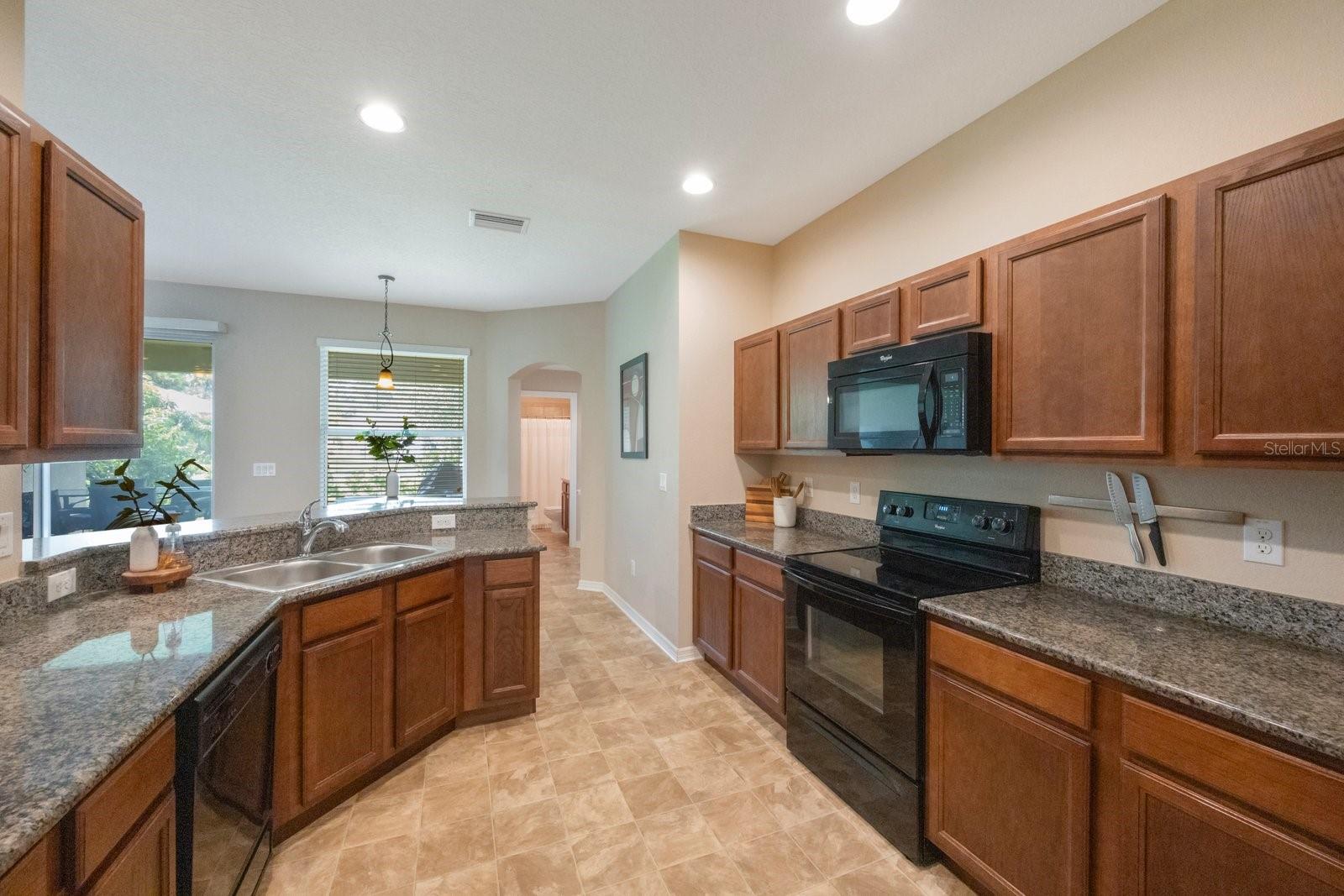 Image 22 of 53 For 4921 89th Lane E