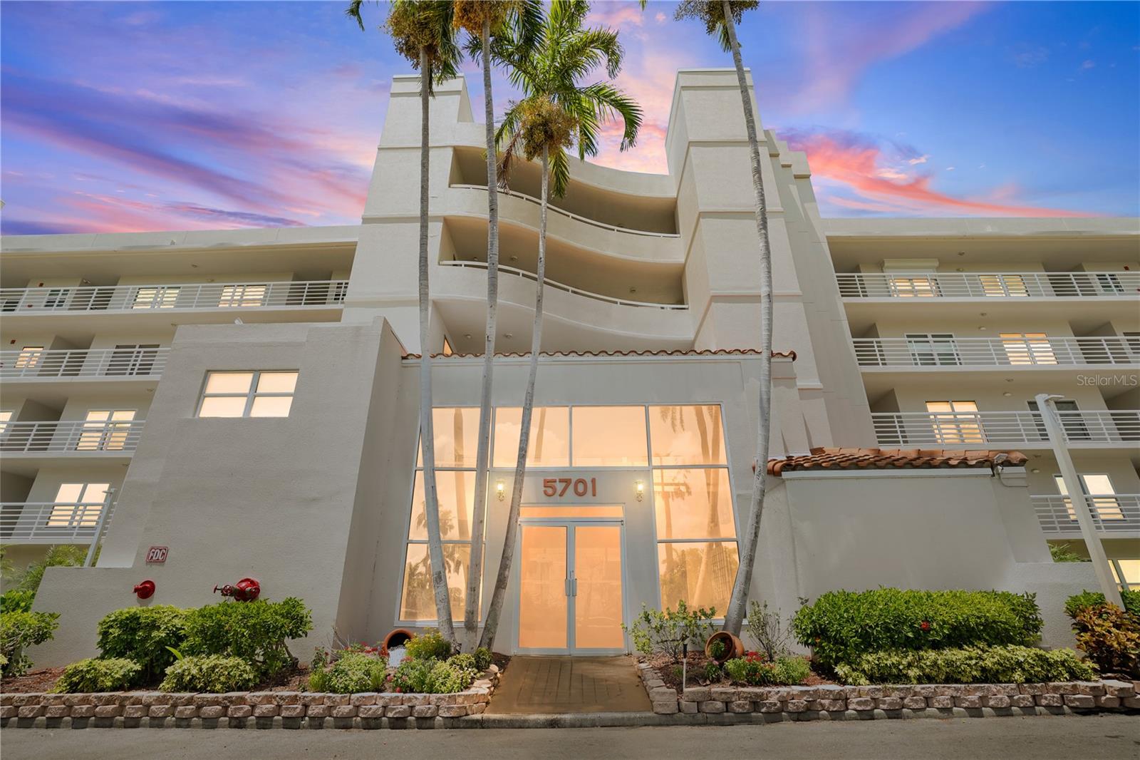 Listing photo id 0 for 5701 Bahia Del Mar Circle 507