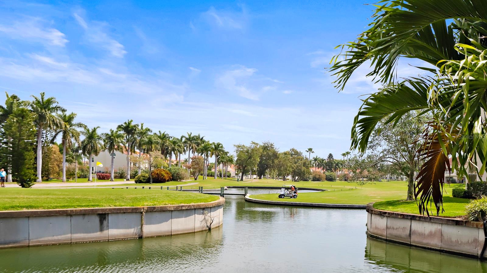 Listing photo id 37 for 5701 Bahia Del Mar Circle 507