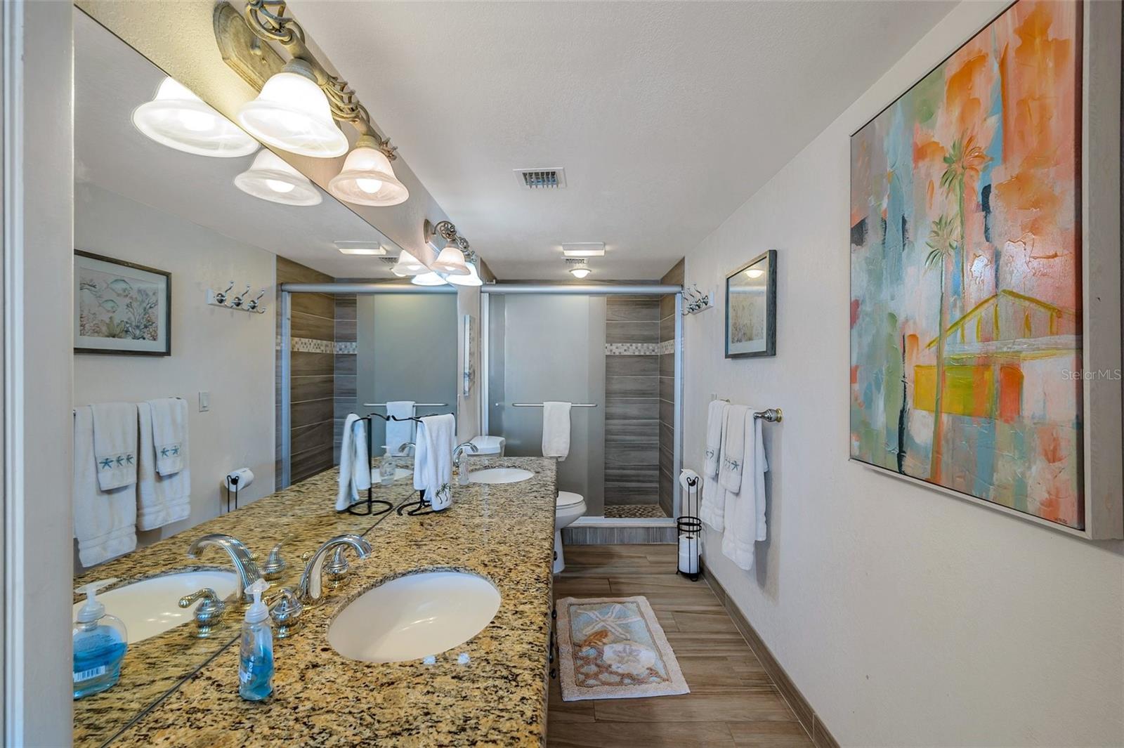 Listing photo id 26 for 13000 Gulf Boulevard 409