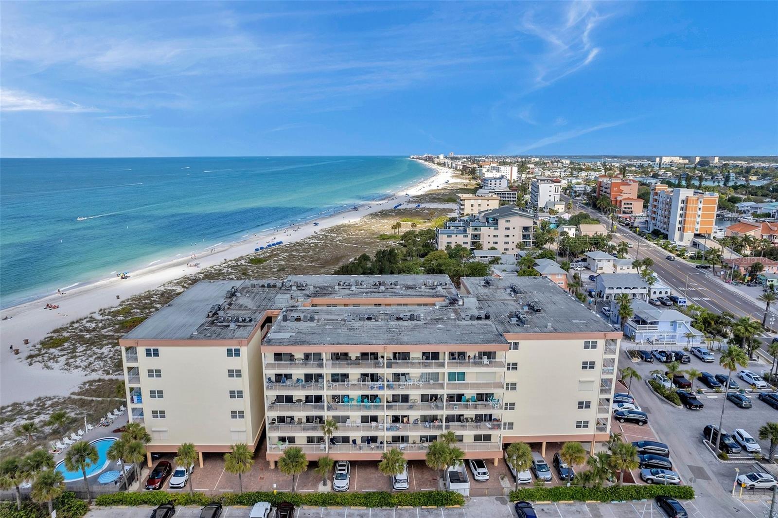 Listing photo id 1 for 13000 Gulf Boulevard 409