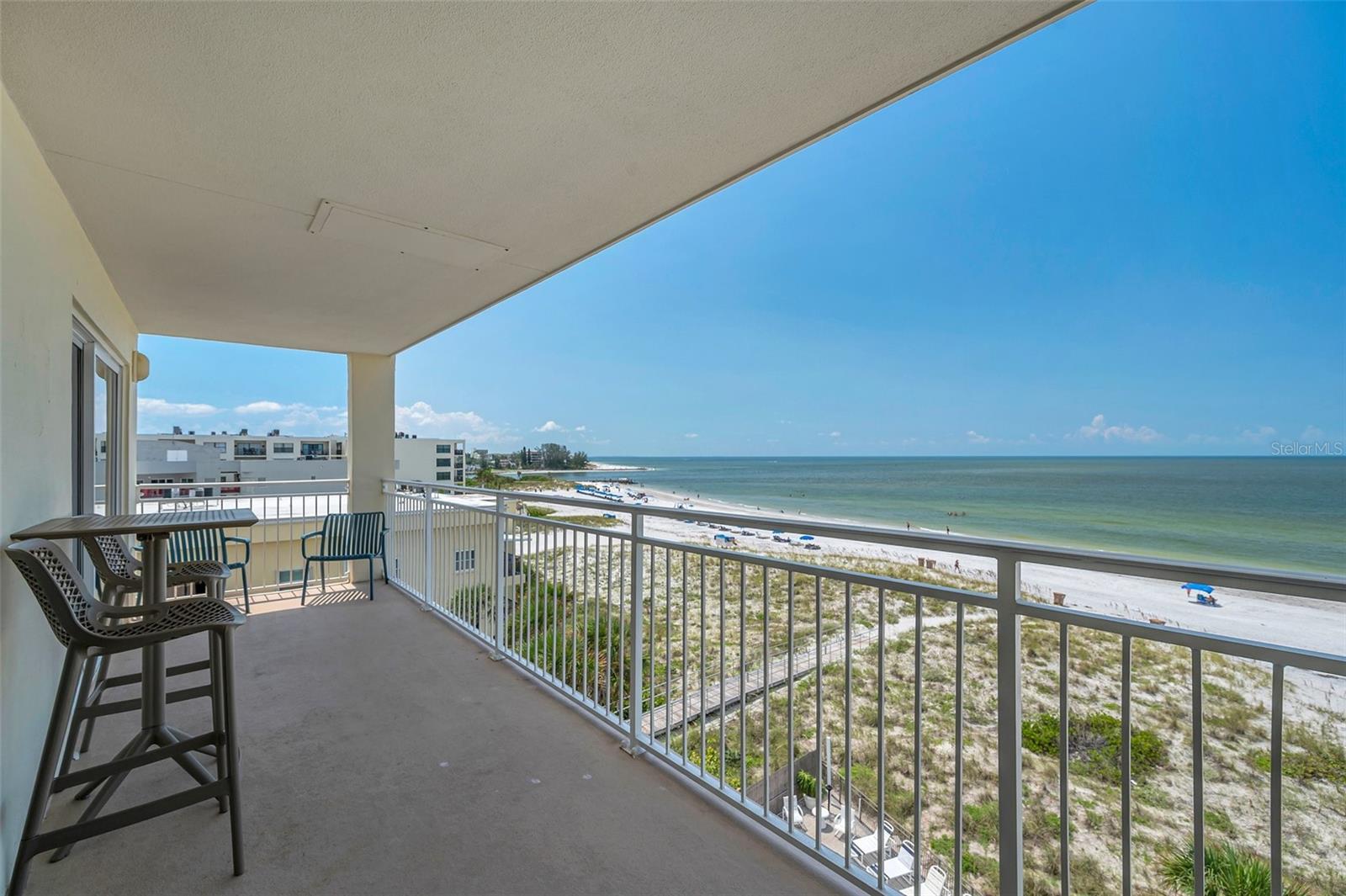 Image 8 of 61 For 13000 Gulf Boulevard 409