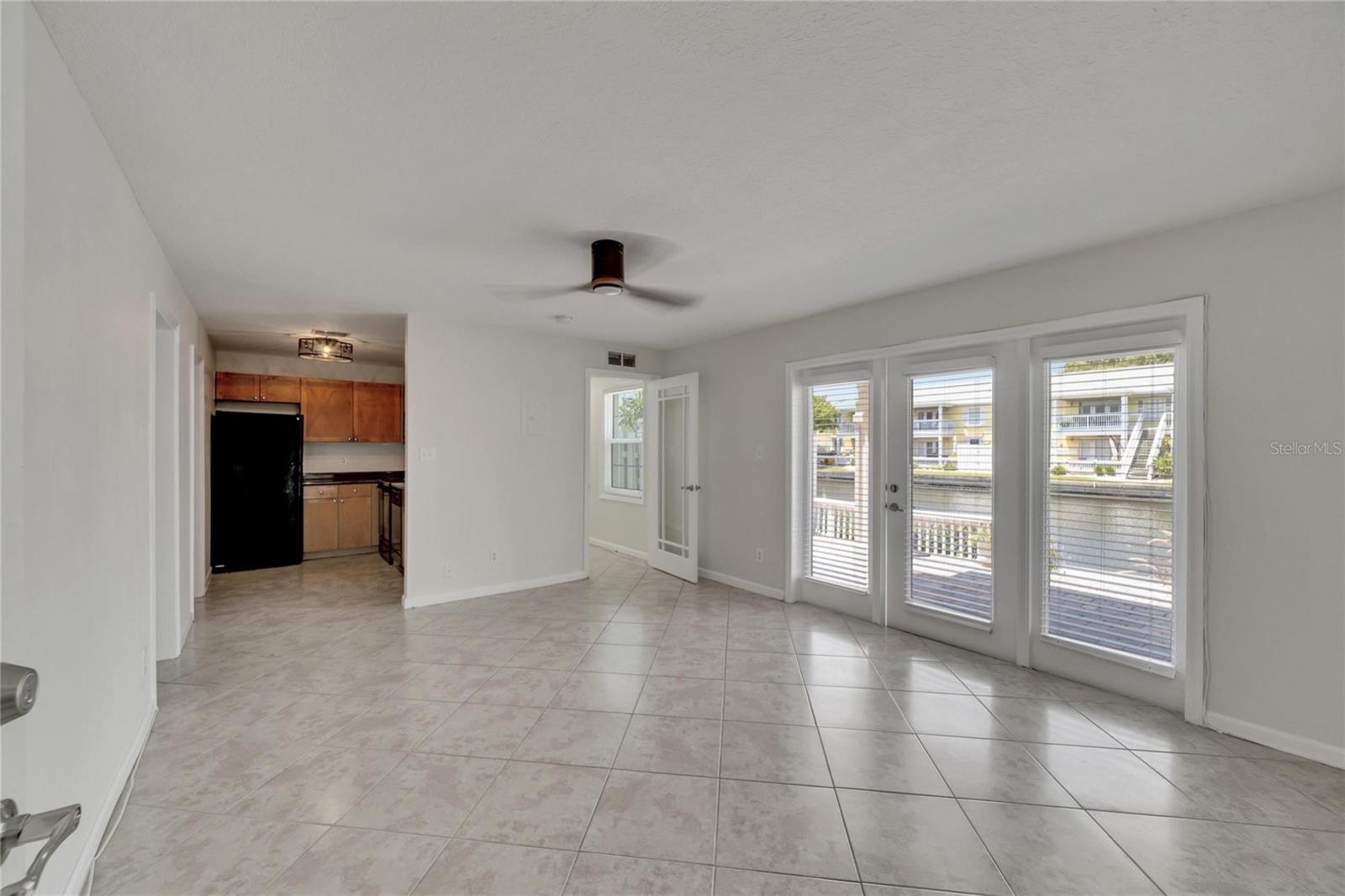 Image 4 of 36 For 5005 Coquina Key Drive Se B