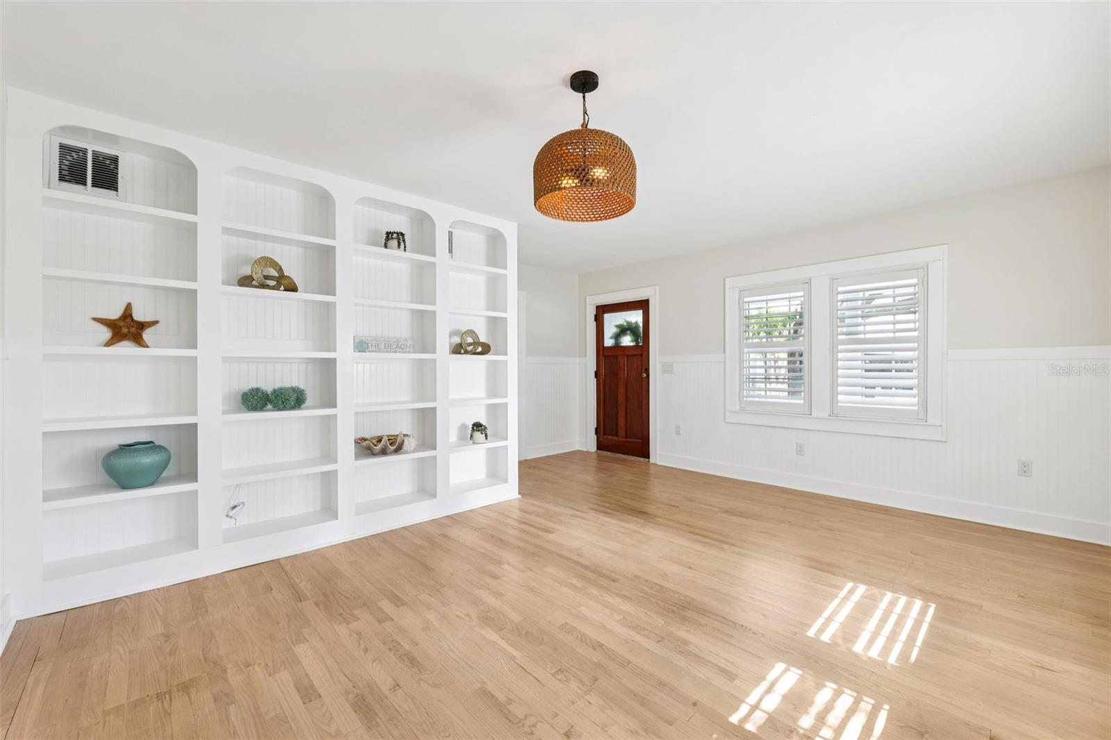 Image 15 of 56 For 106 19th Avenue