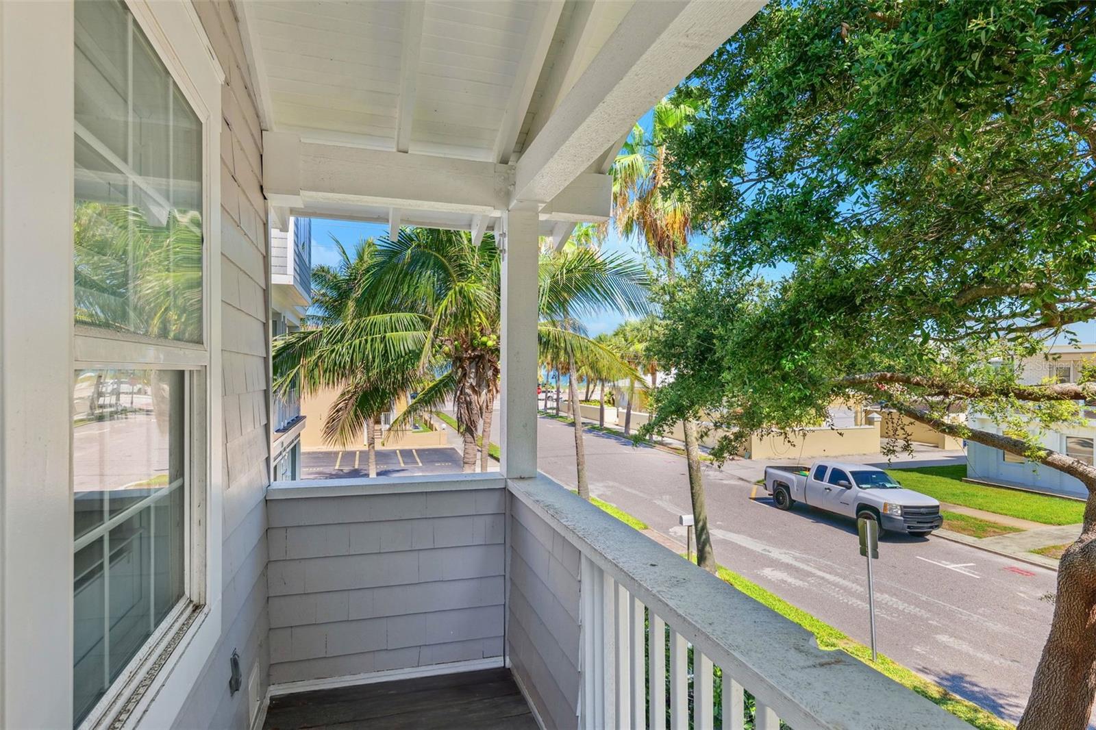 Image 42 of 56 For 106 19th Avenue