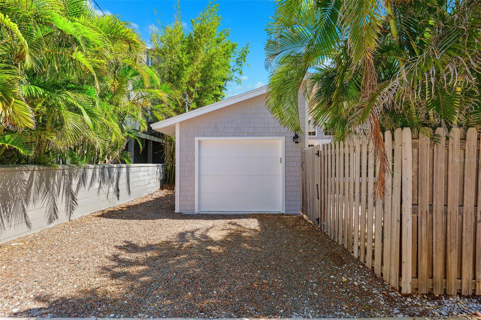 Image 43 of 56 For 106 19th Avenue