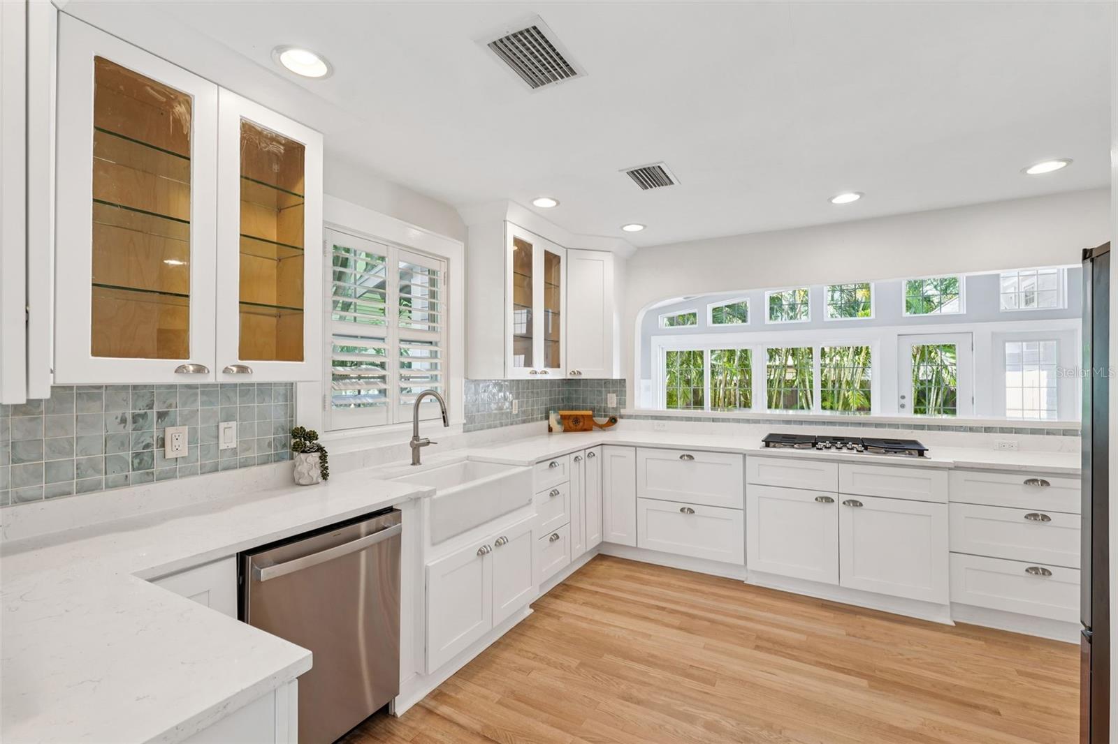 Image 7 of 56 For 106 19th Avenue