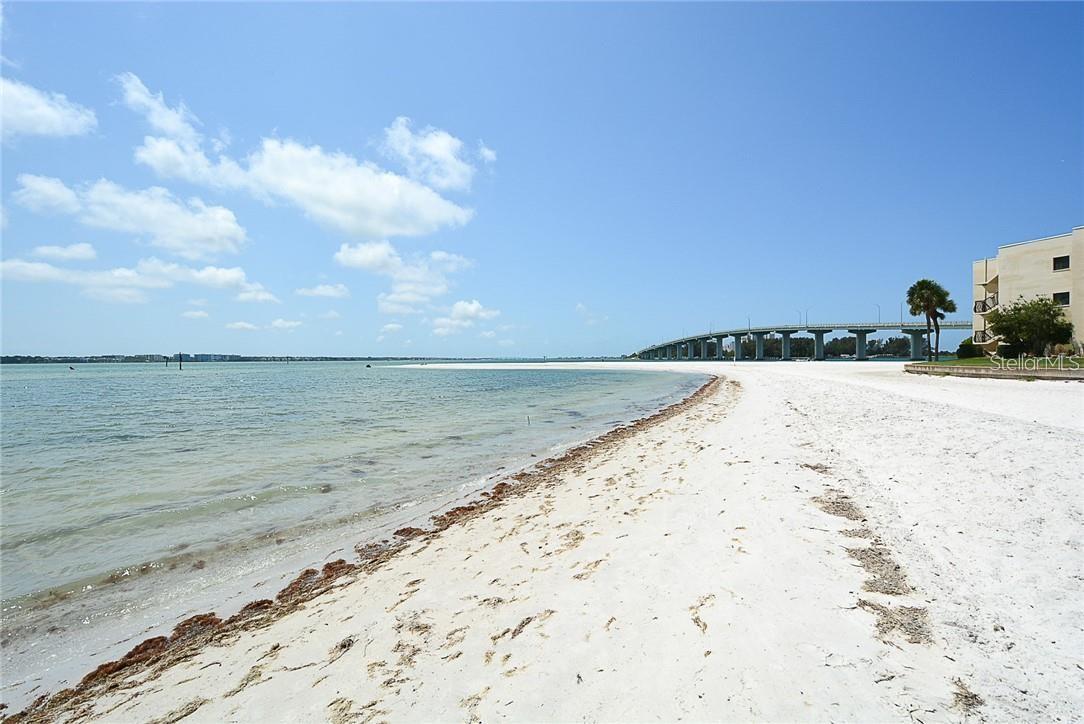 Image 14 of 20 For 855 Bayway Boulevard 402