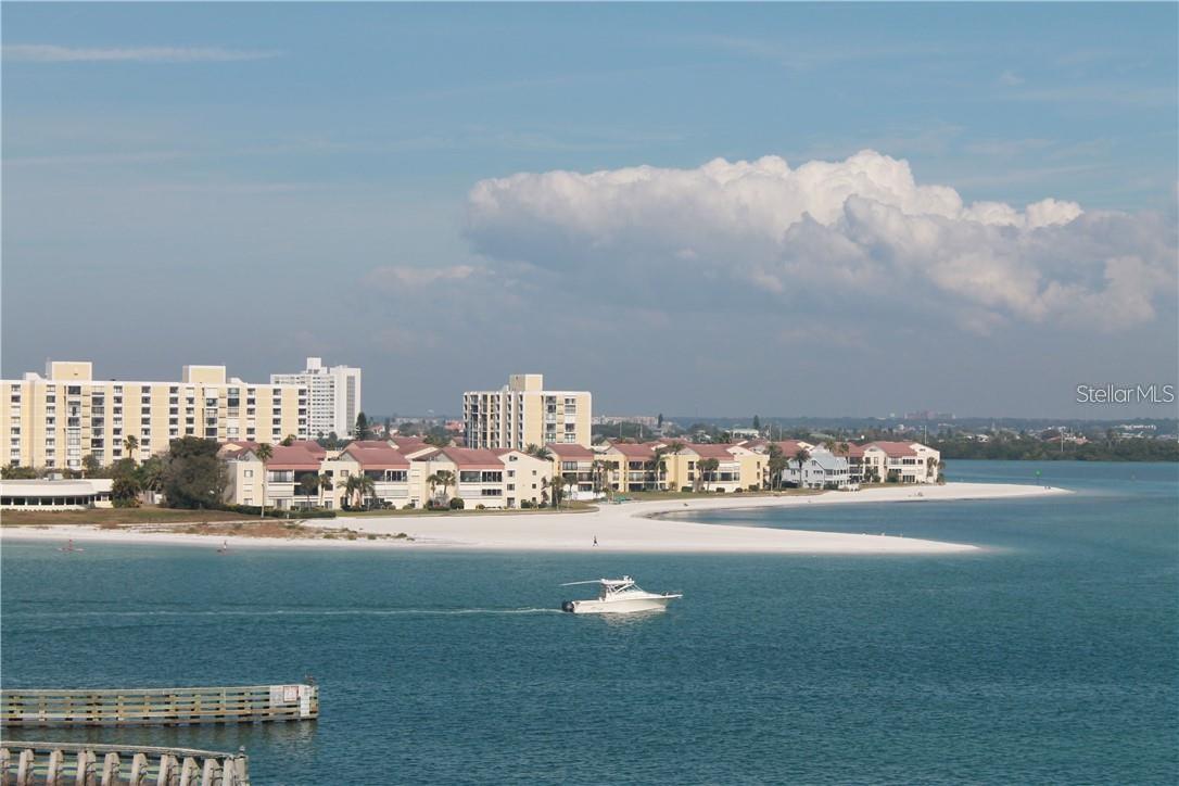 Image 2 of 20 For 855 Bayway Boulevard 402