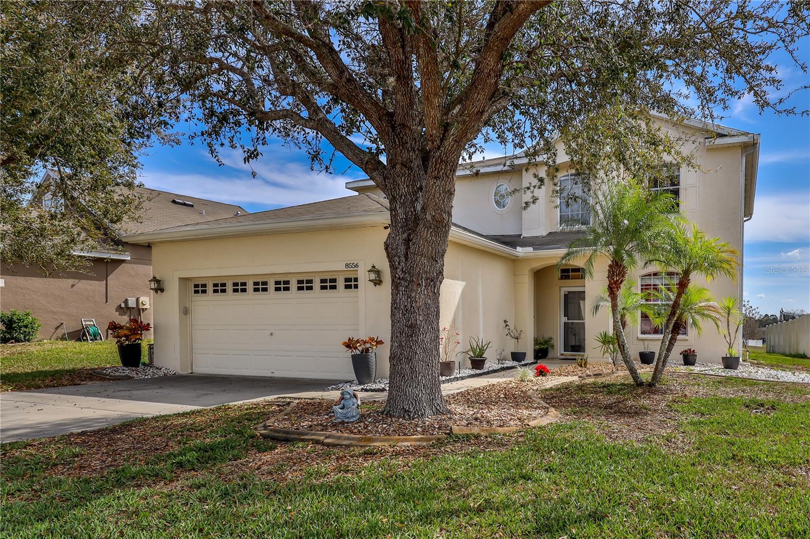 Listing photo id 1 for 8556 Southern Charm Circle