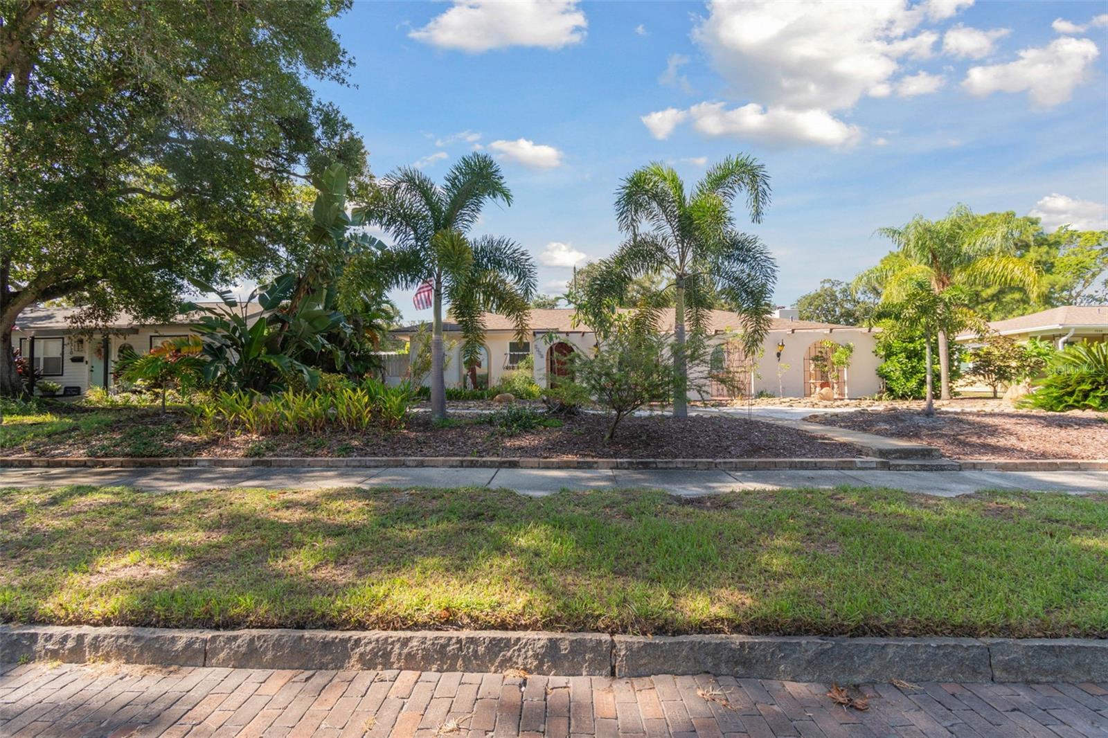 Details for 7320 Burlington Avenue N, Saint Petersburg, FL 33710