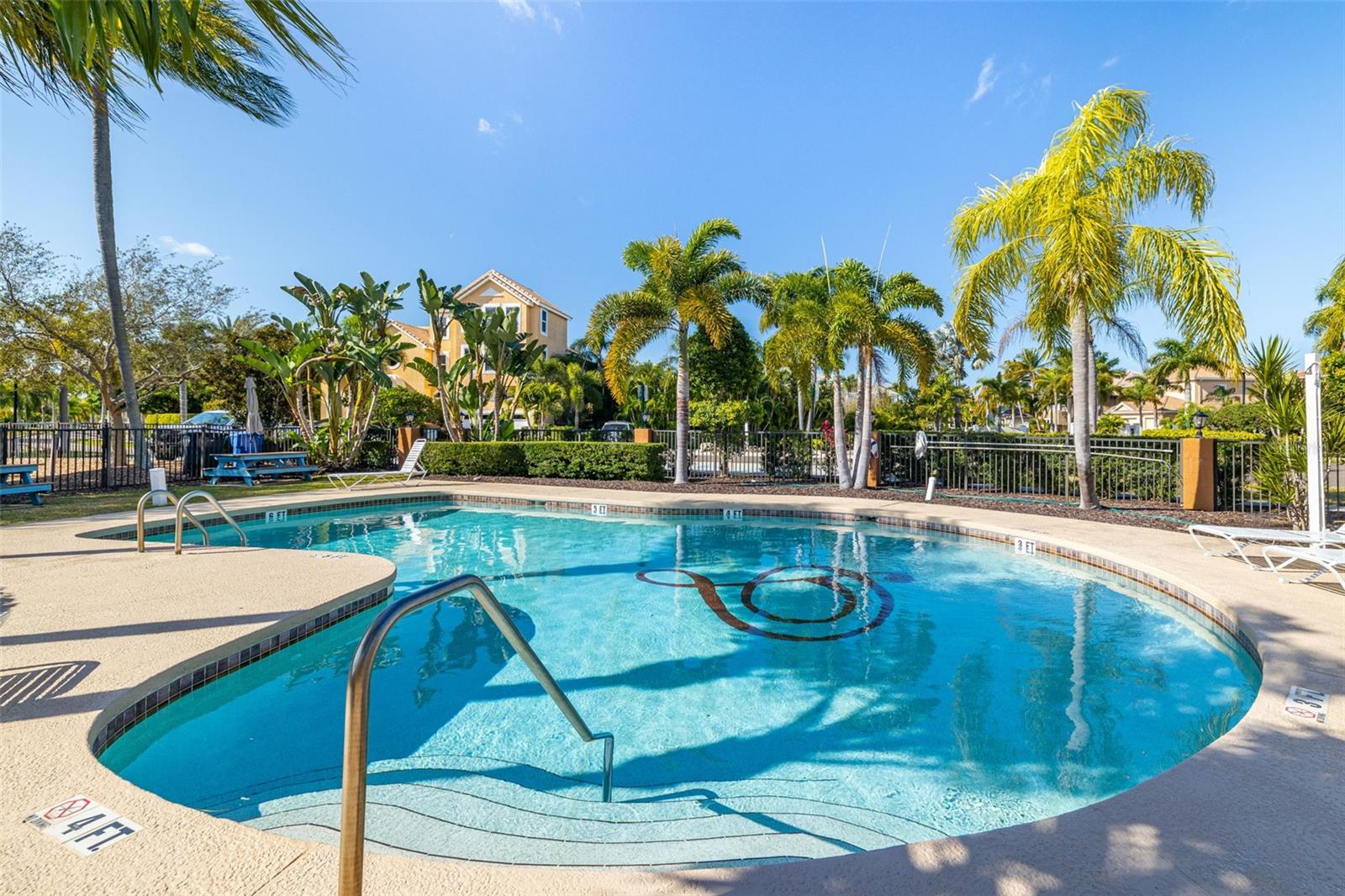 Listing photo id 51 for 843 Symphony Isles Boulevard