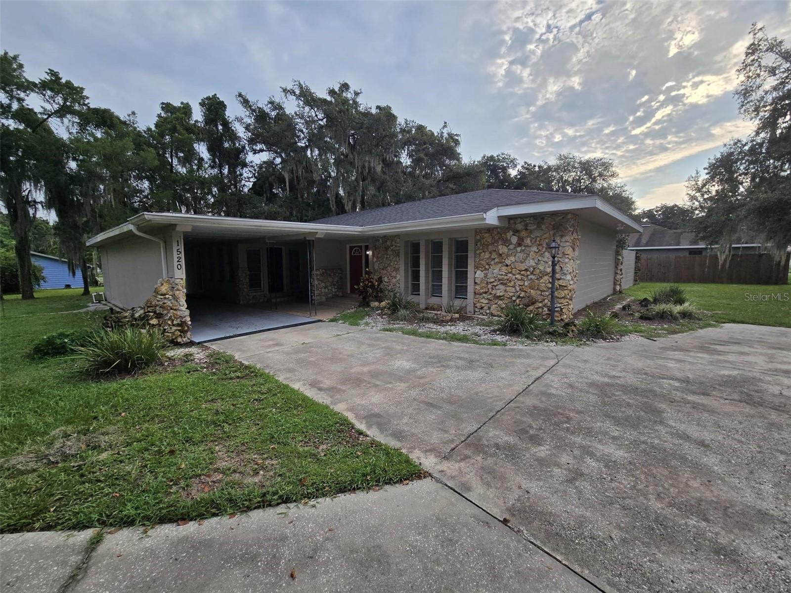 Details for 1520 Moss Avenue, LEESBURG, FL 34748