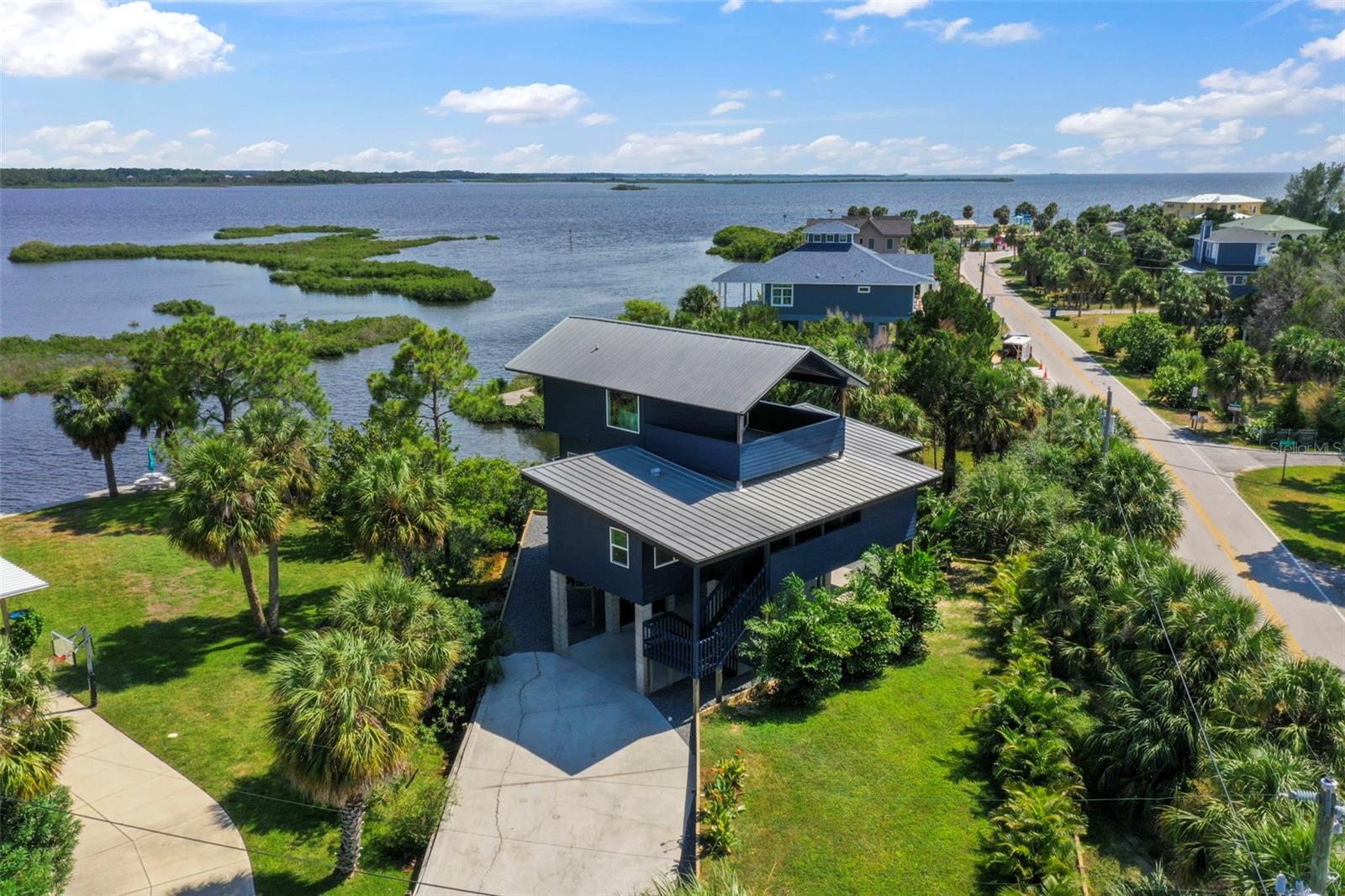 Details for 10701 Pine Island Drive, WEEKI WACHEE, FL 34607