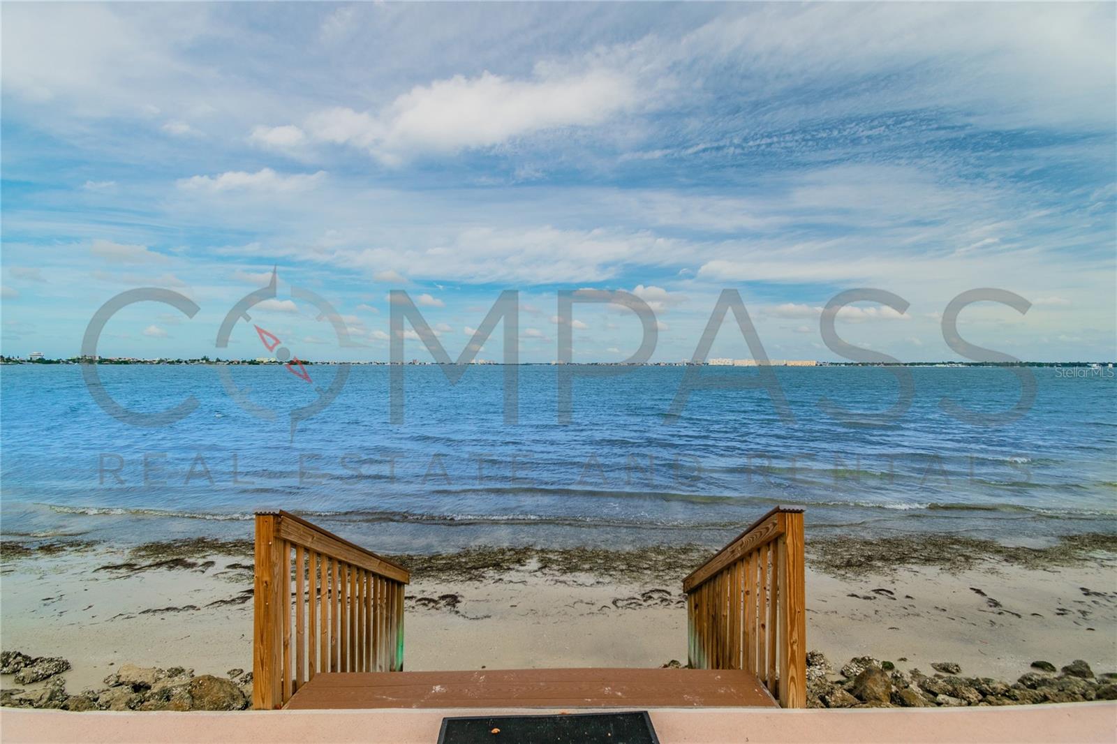 Image 12 of 15 For 6177 Sun Boulevard 404