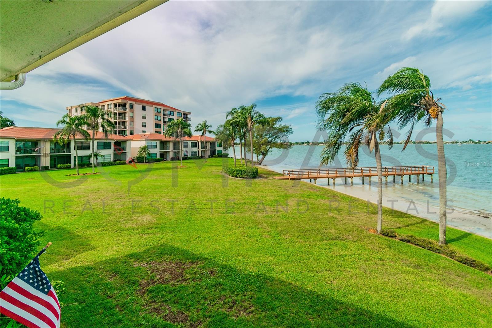 Image 9 of 15 For 6177 Sun Boulevard 404