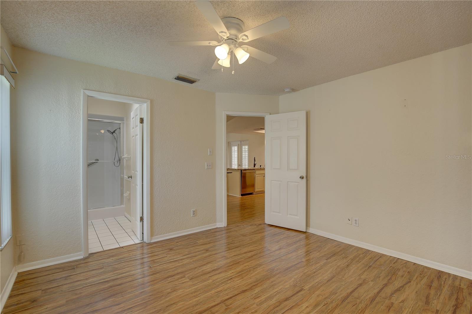 Listing photo id 15 for 12151 72nd Way