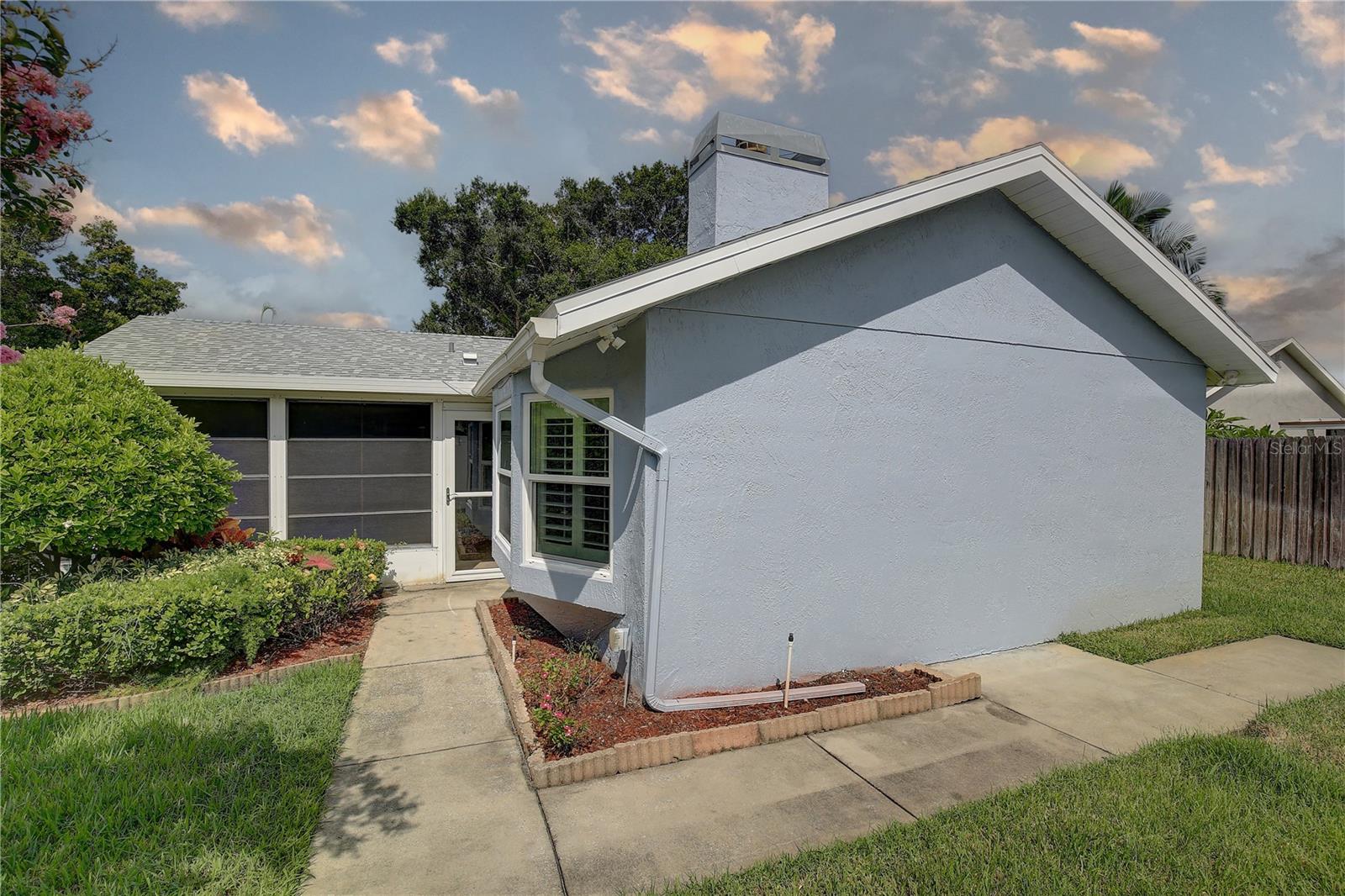 Listing photo id 24 for 12151 72nd Way