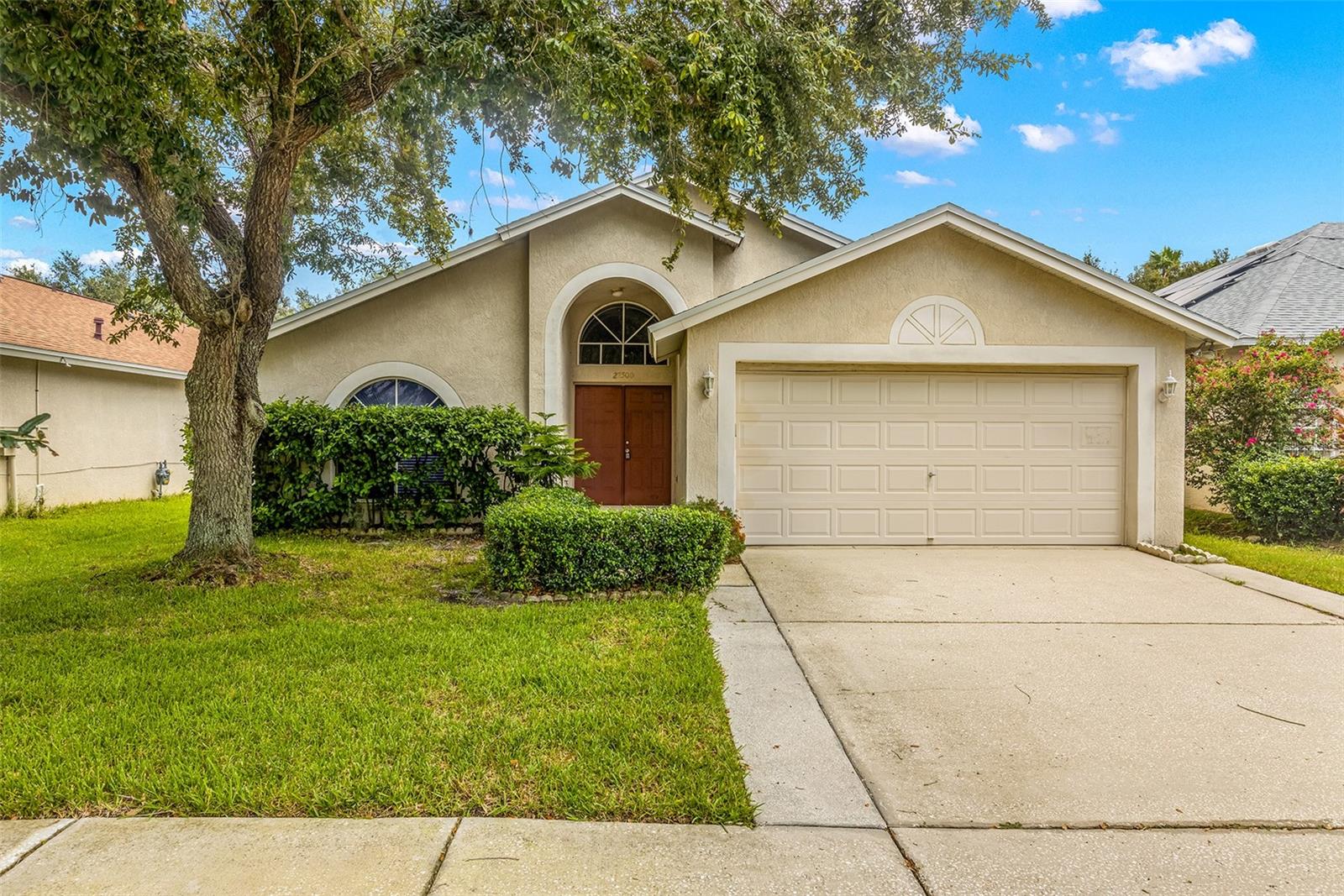 Details for 27500 Sky Lake Circle, WESLEY CHAPEL, FL 33544