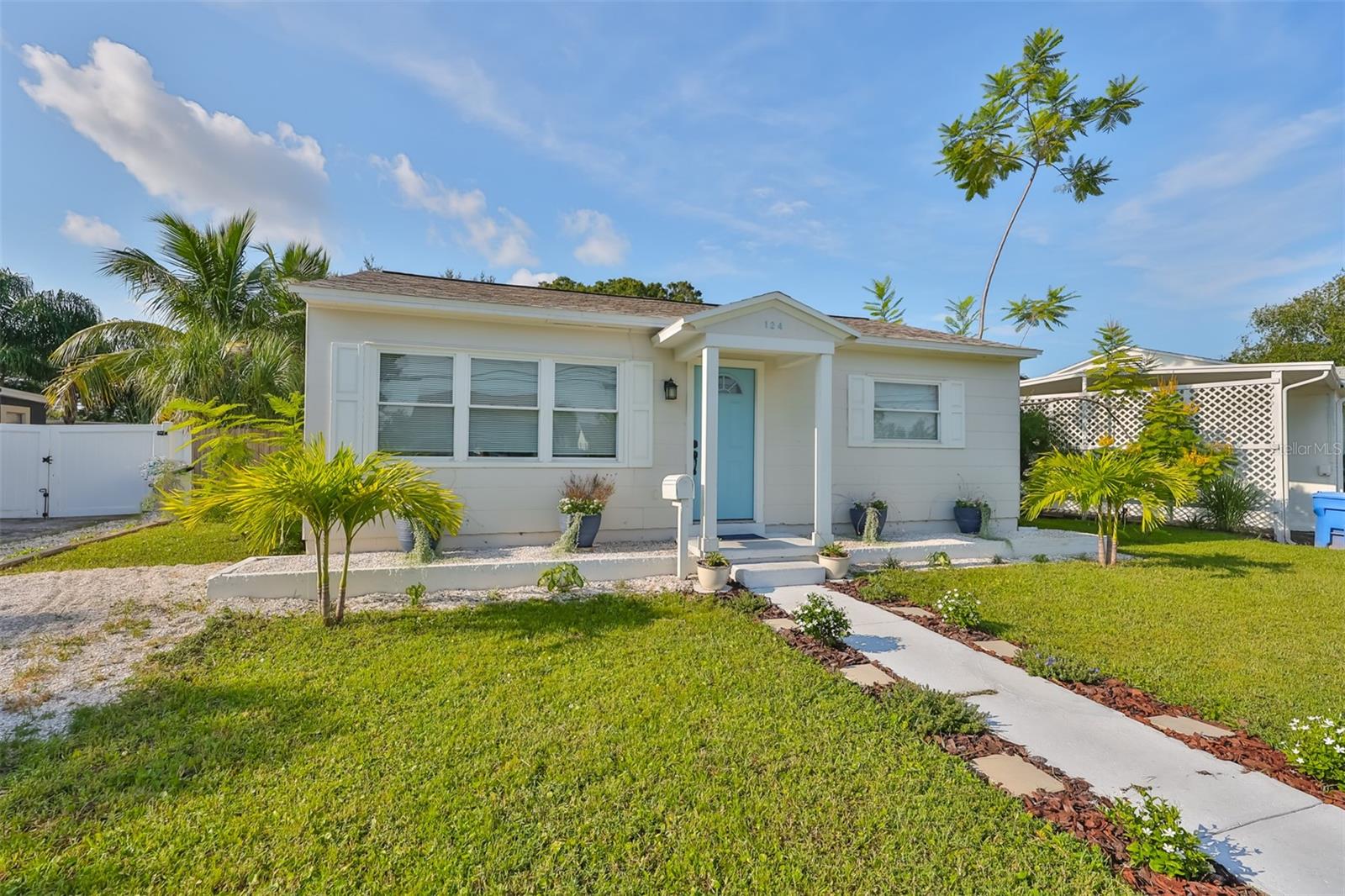 Details for 124 85th Avenue N, ST PETERSBURG, FL 33702