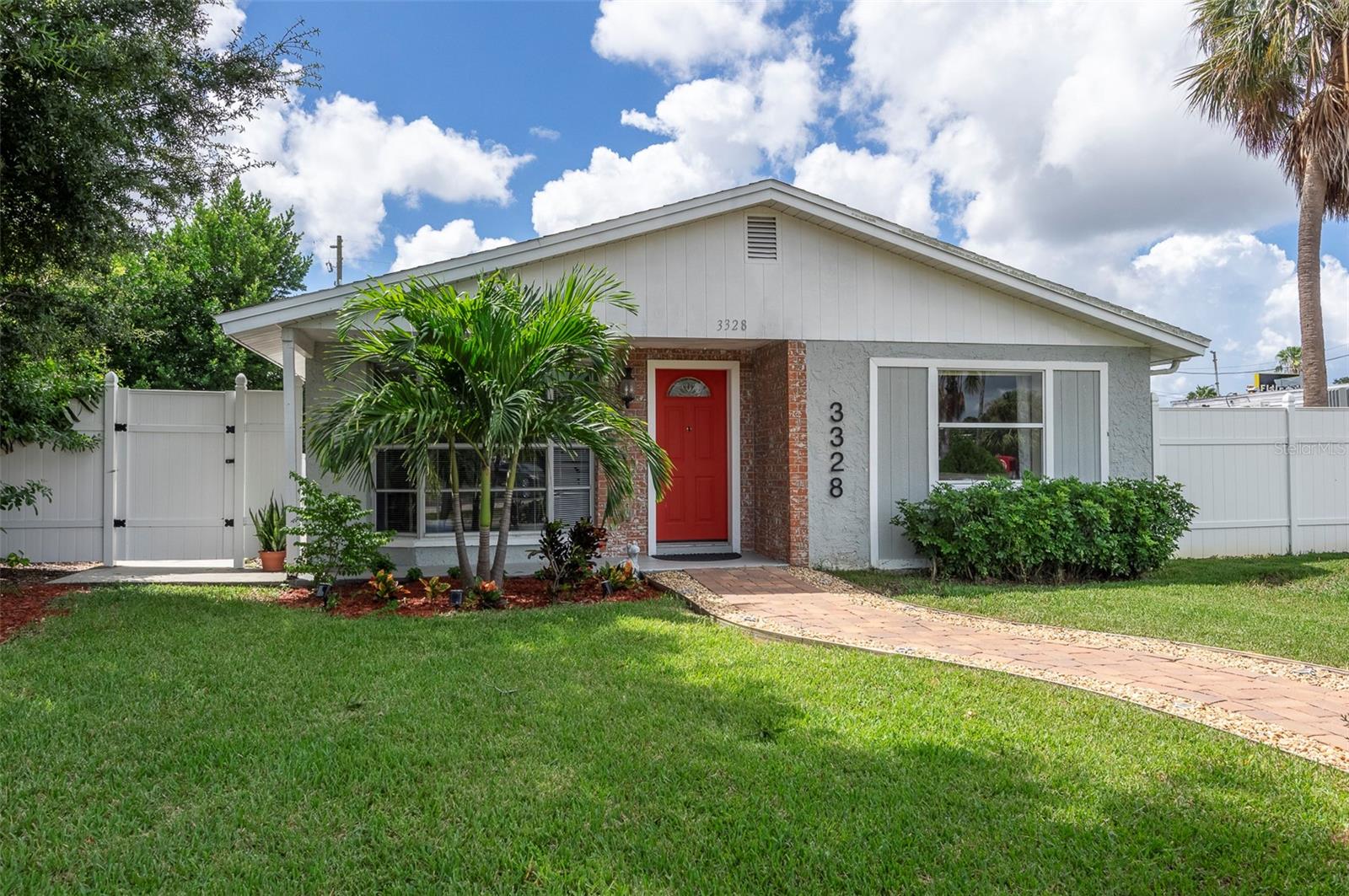 Details for 3328 7th Avenue N, Saint Petersburg, FL 33713