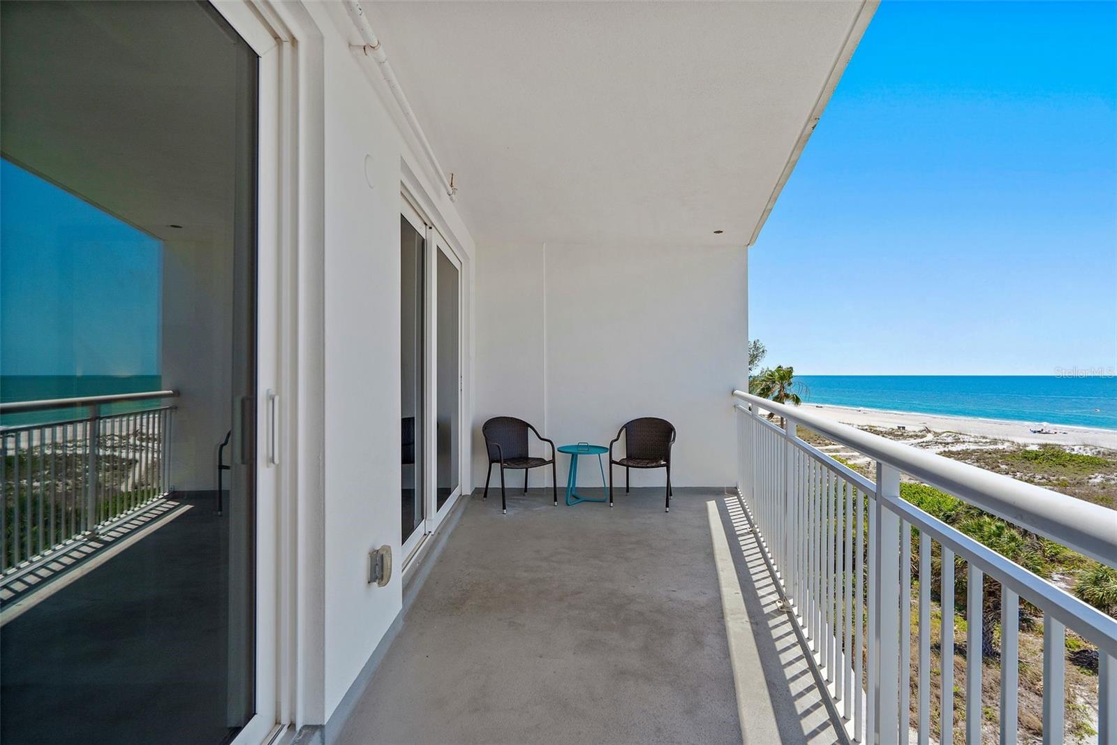 Image 38 of 63 For 10116 Gulf Boulevard 403w