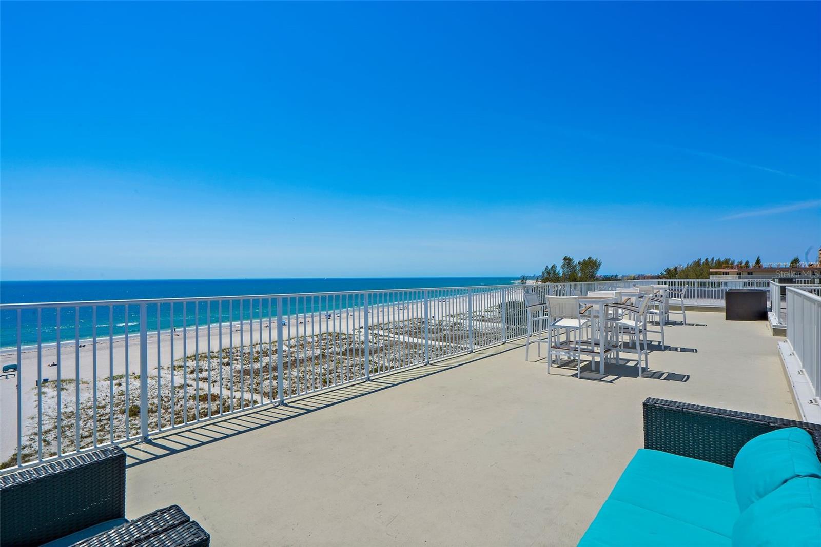 Image 41 of 63 For 10116 Gulf Boulevard 403w