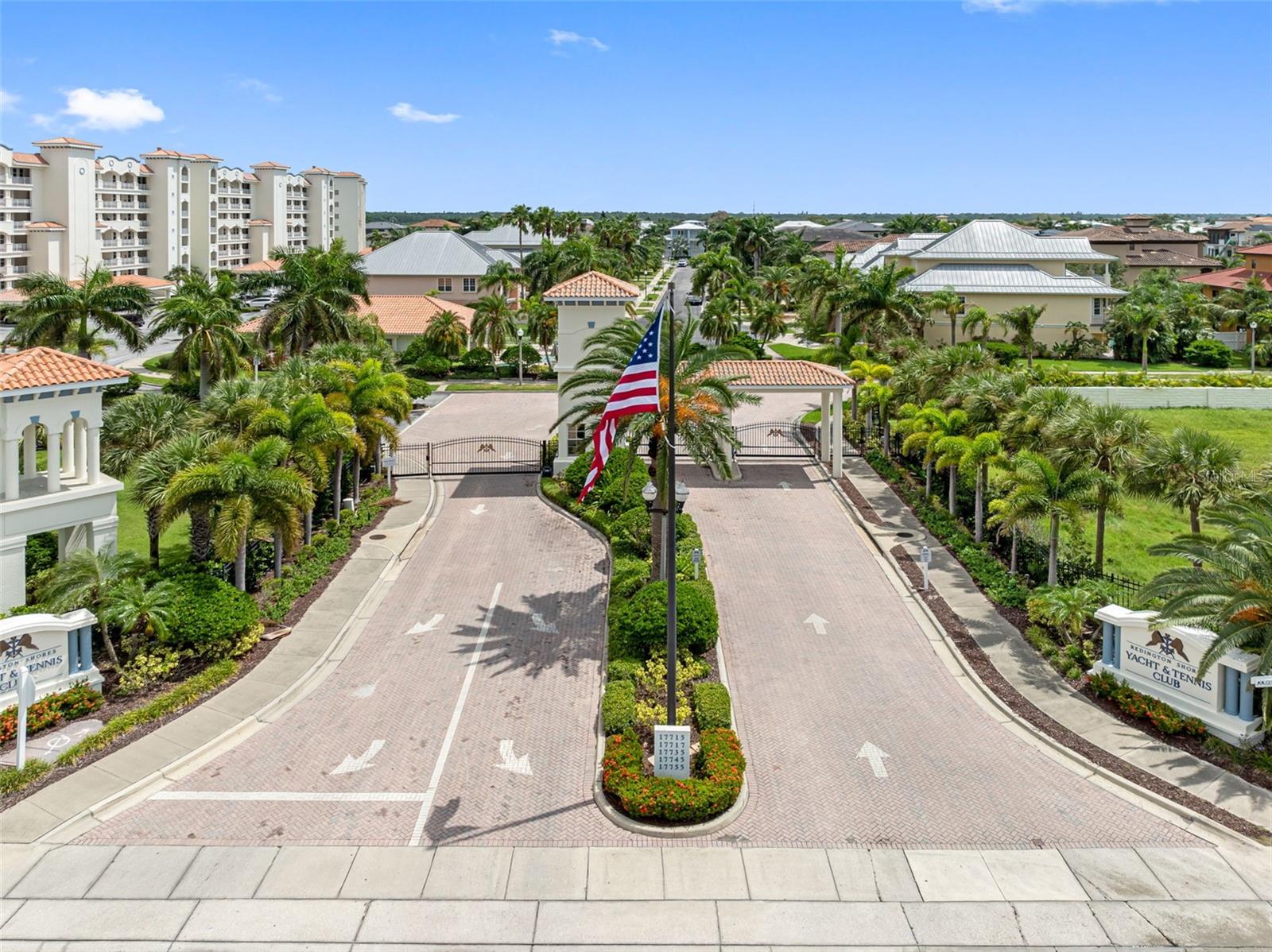 Listing photo id 44 for 17735 Gulf Boulevard 203